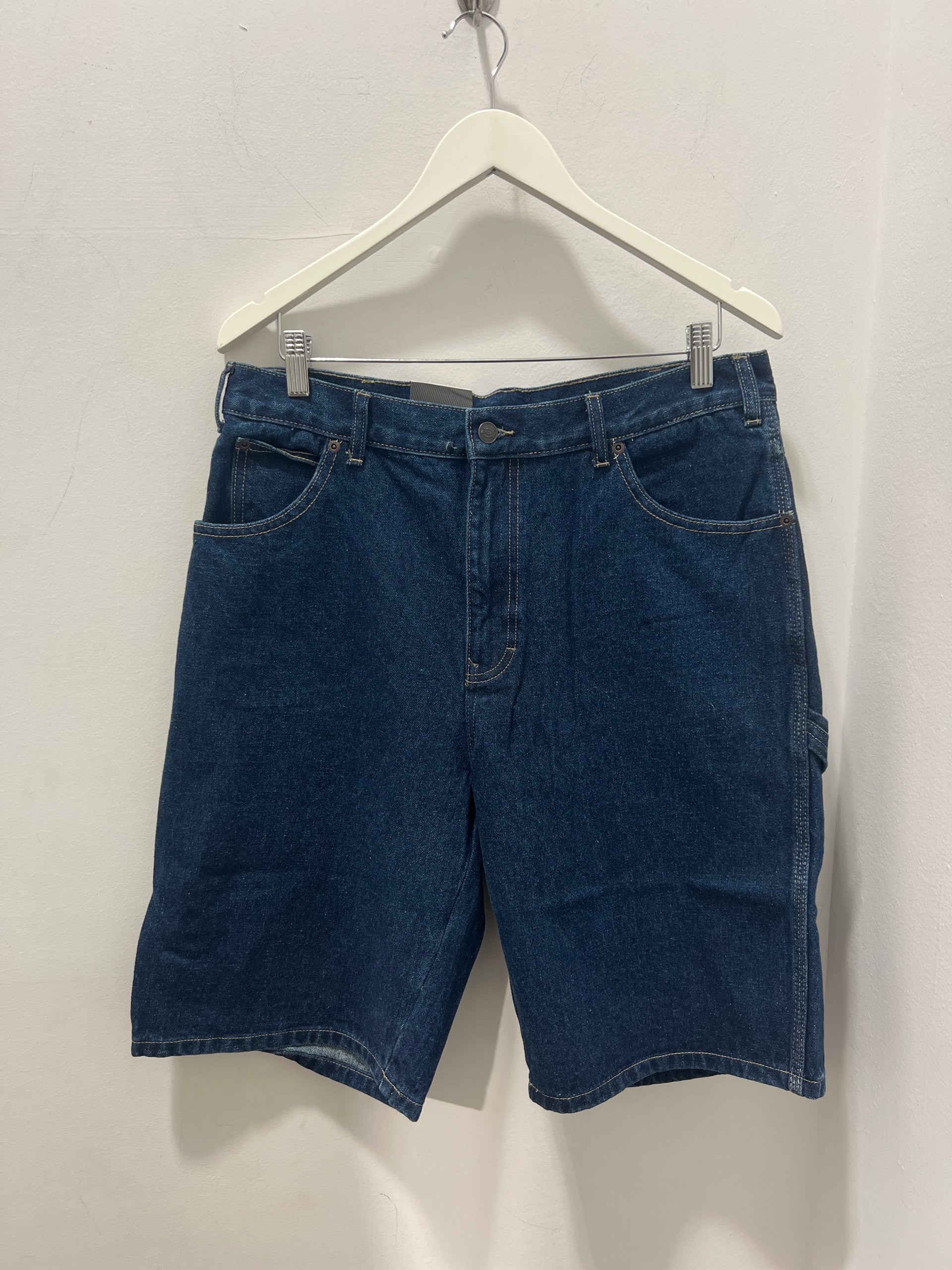 11 RELAXED FIT DENIM SHORT - RINSED INDIGO
