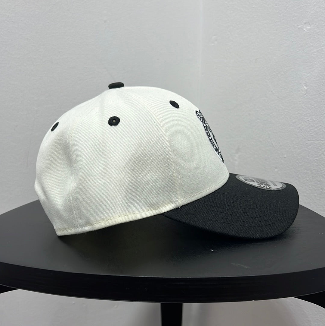 940 SNAPBACK - CHROME WHITE