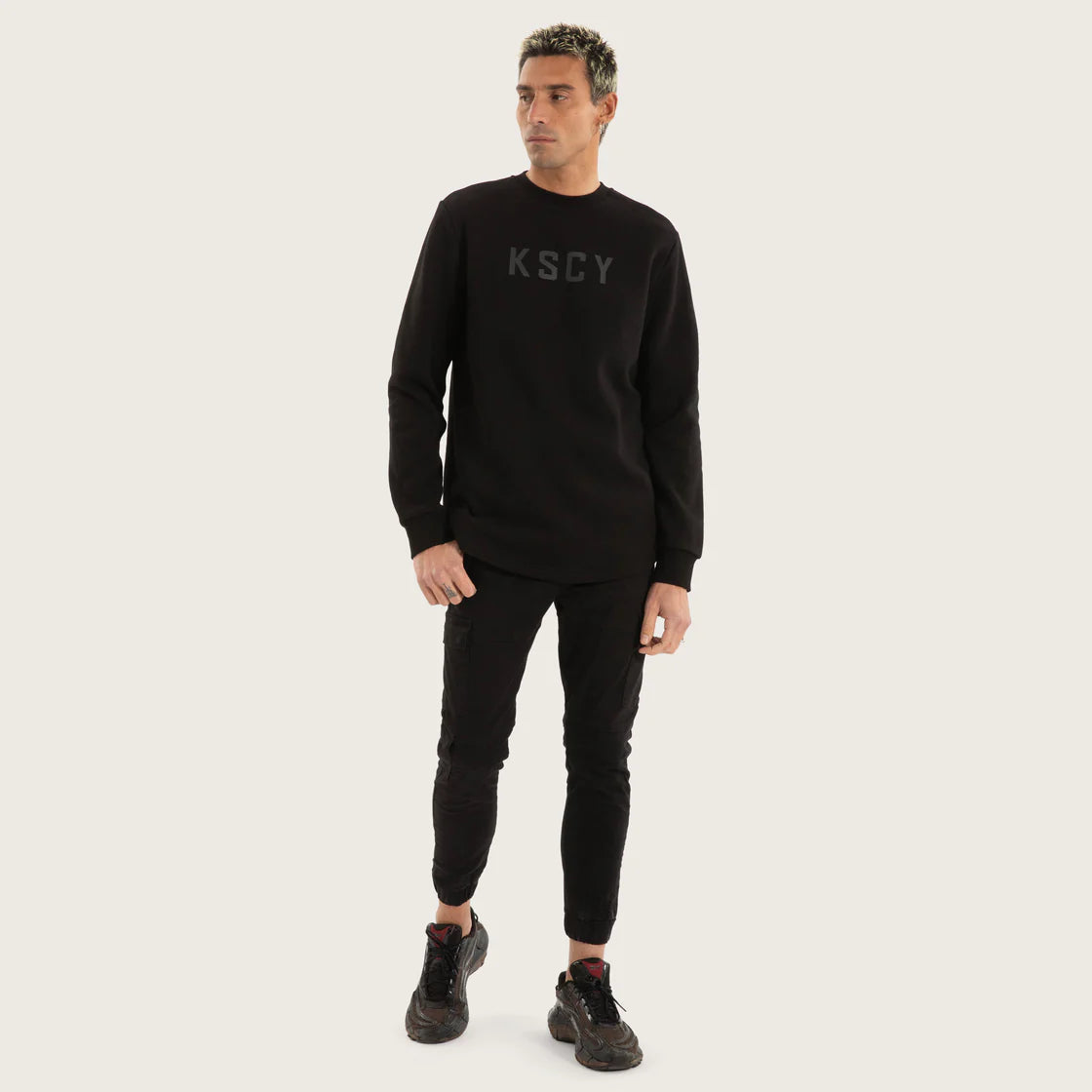 FLICKER DUAL CURVED SWEATER BLACK
