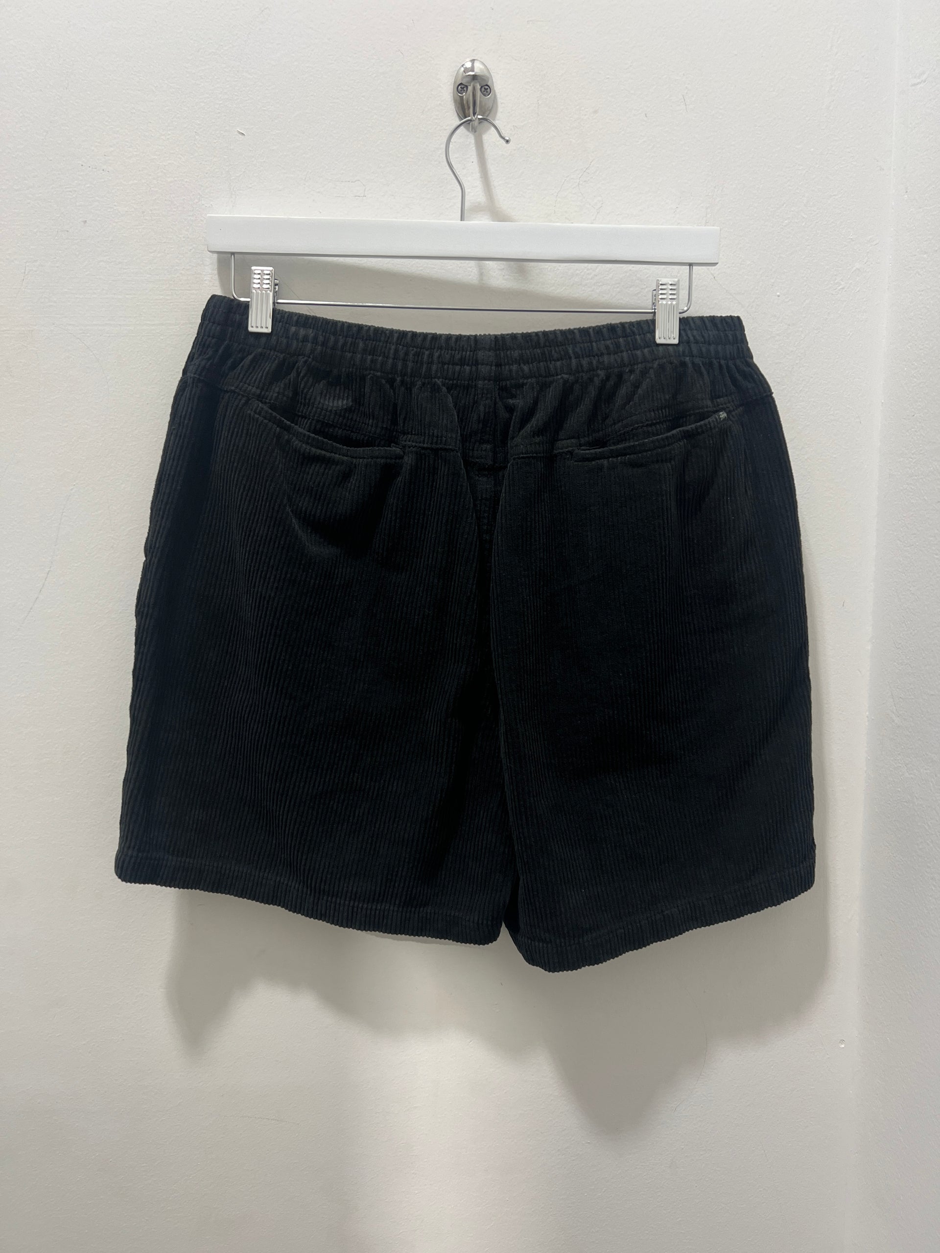 WIDE WALE CORD BEACHSHORT - BLACK