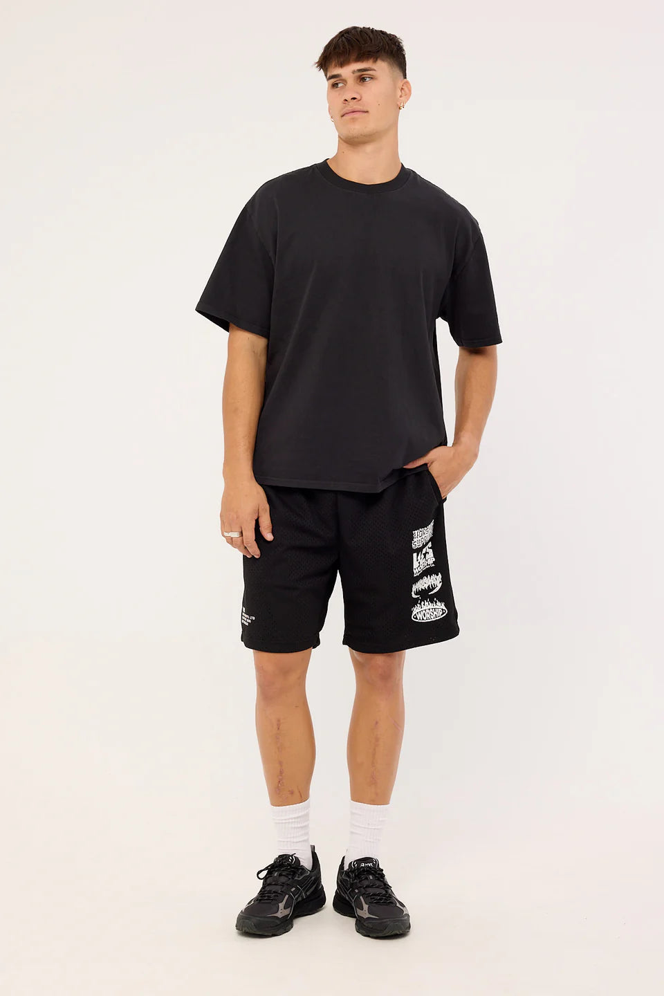 PILE UP MESH SHORT BLACK