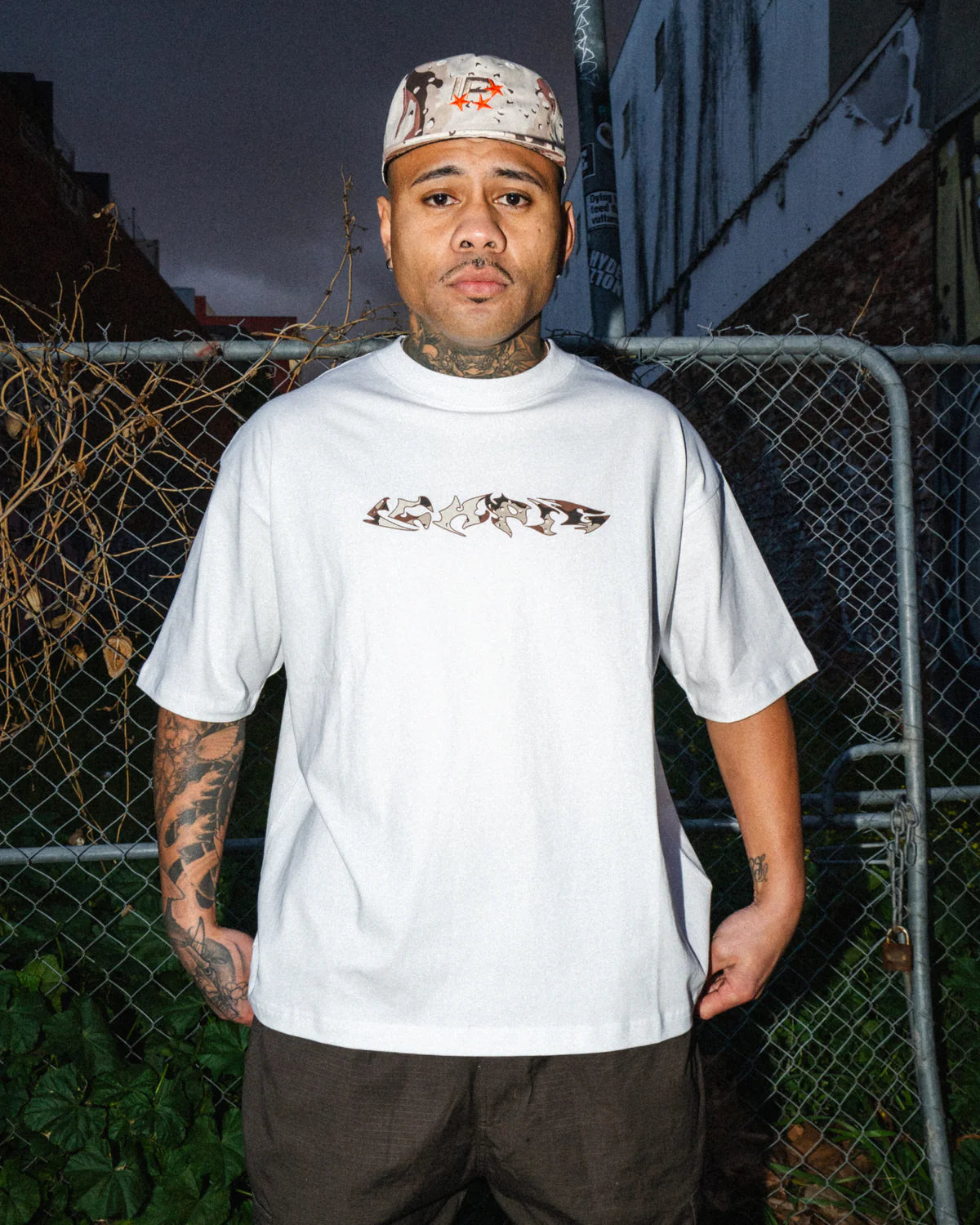 DESERT RAZOR TEE WHITE