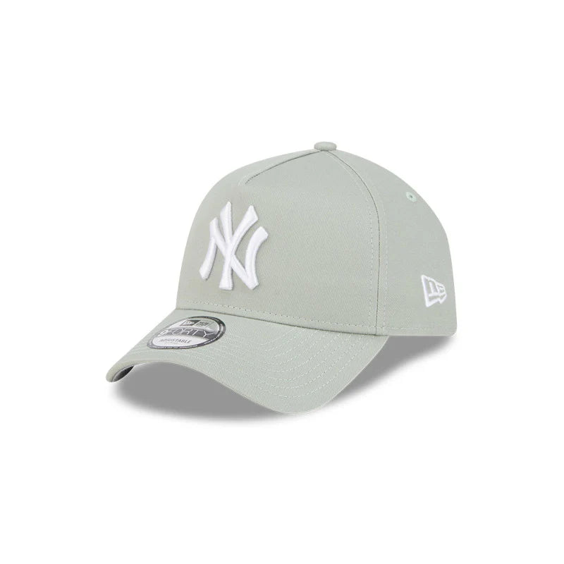 940AF CAP NY YANKEES SPRING MIX EVERGREEN