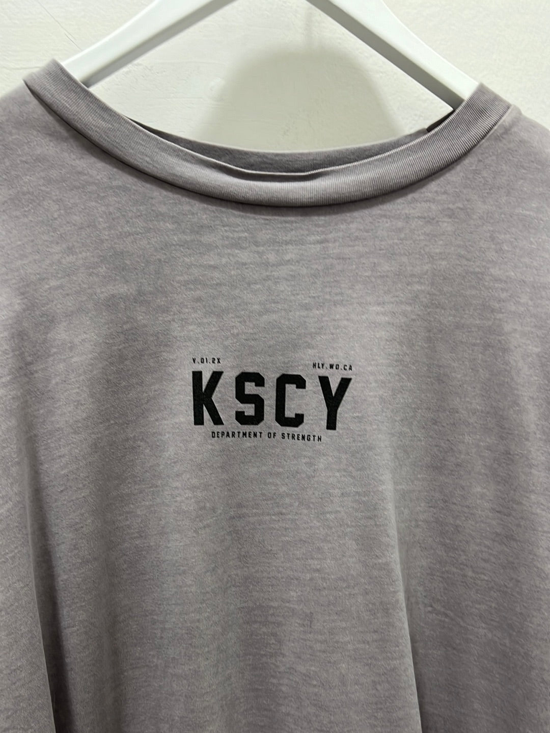 LEGITIMATE EXTRA OVERSIZED TEE - SILVER