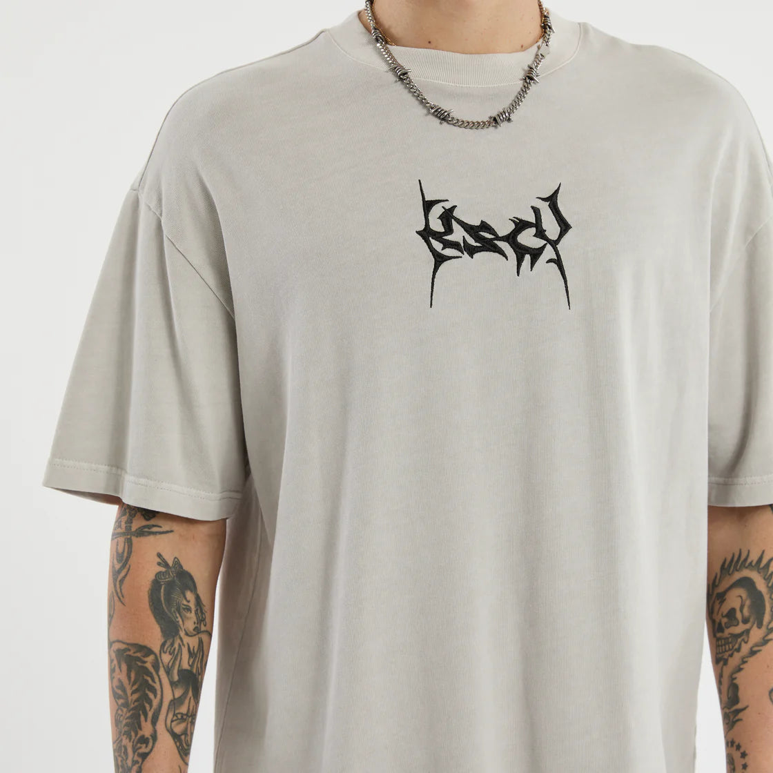 FANGS STREET TEE MINERAL STONE