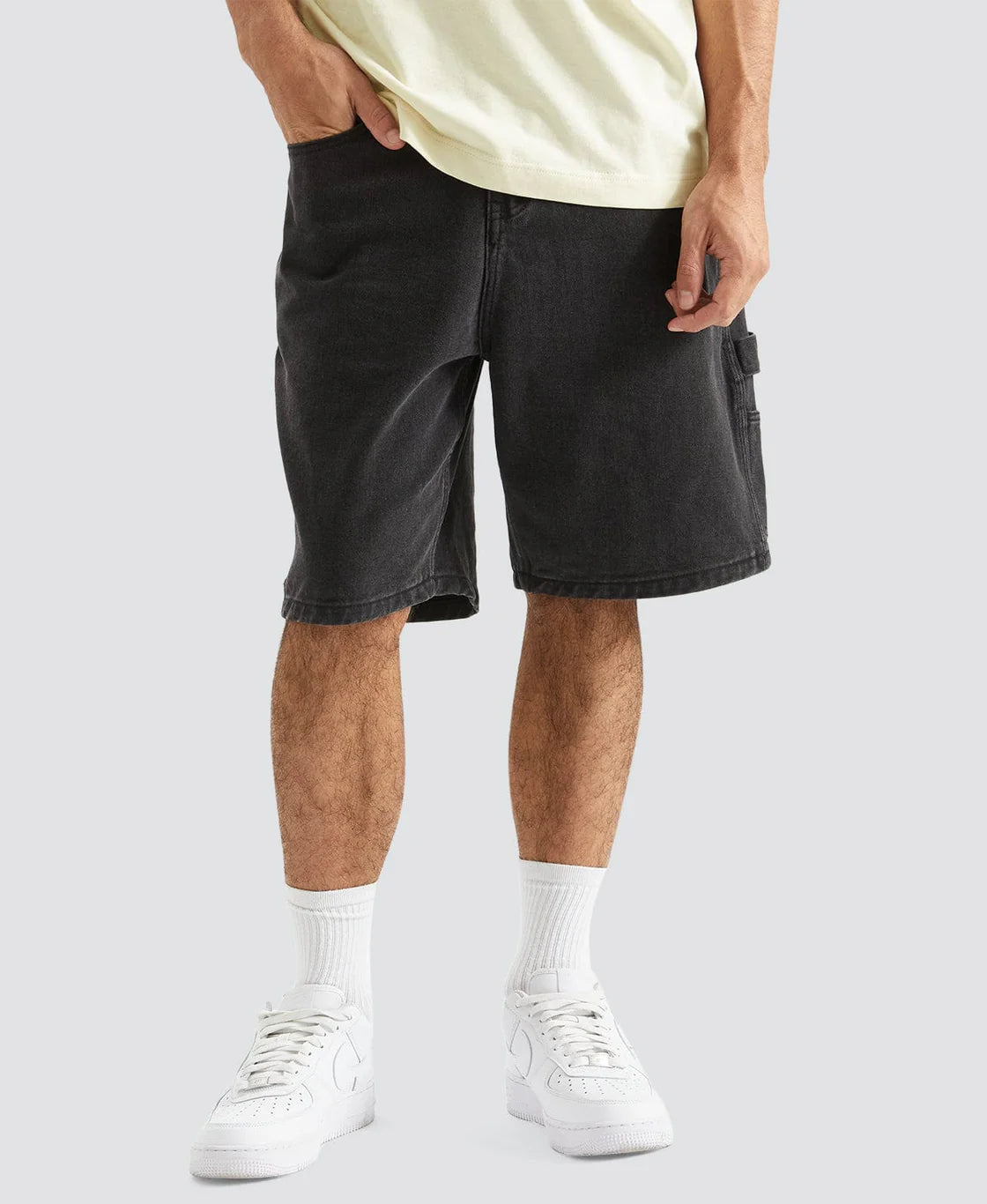 BUILT CARPENTER SHORT BLACK