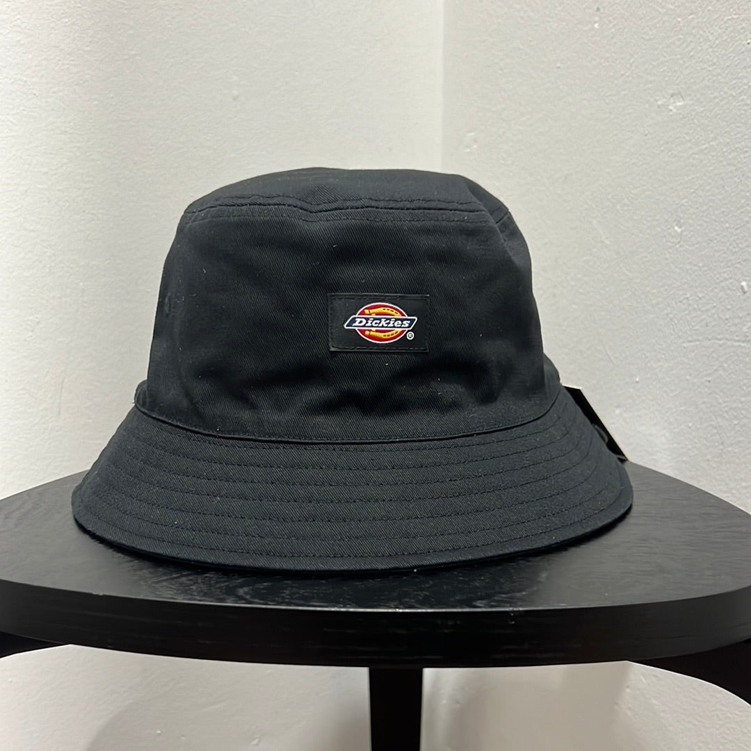 CLASSIC LABEL REV BUCKET HAT - BLACK SPRUCE