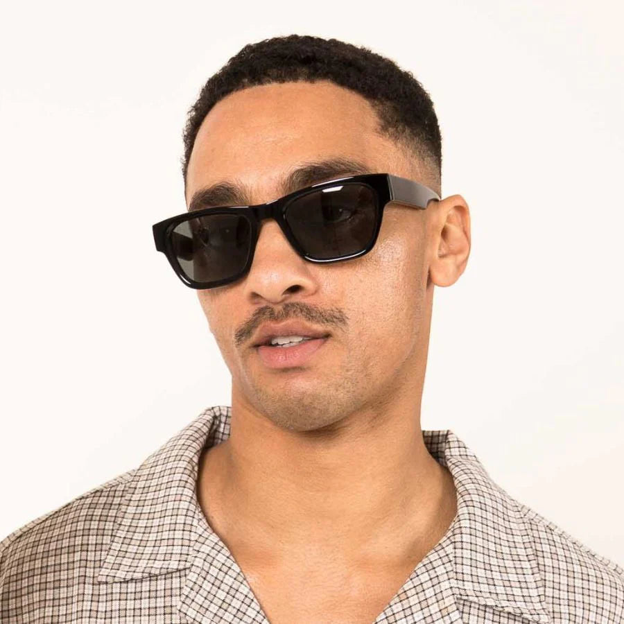 BOSTON SUNNIES BLACK IRON GREY POLAR
