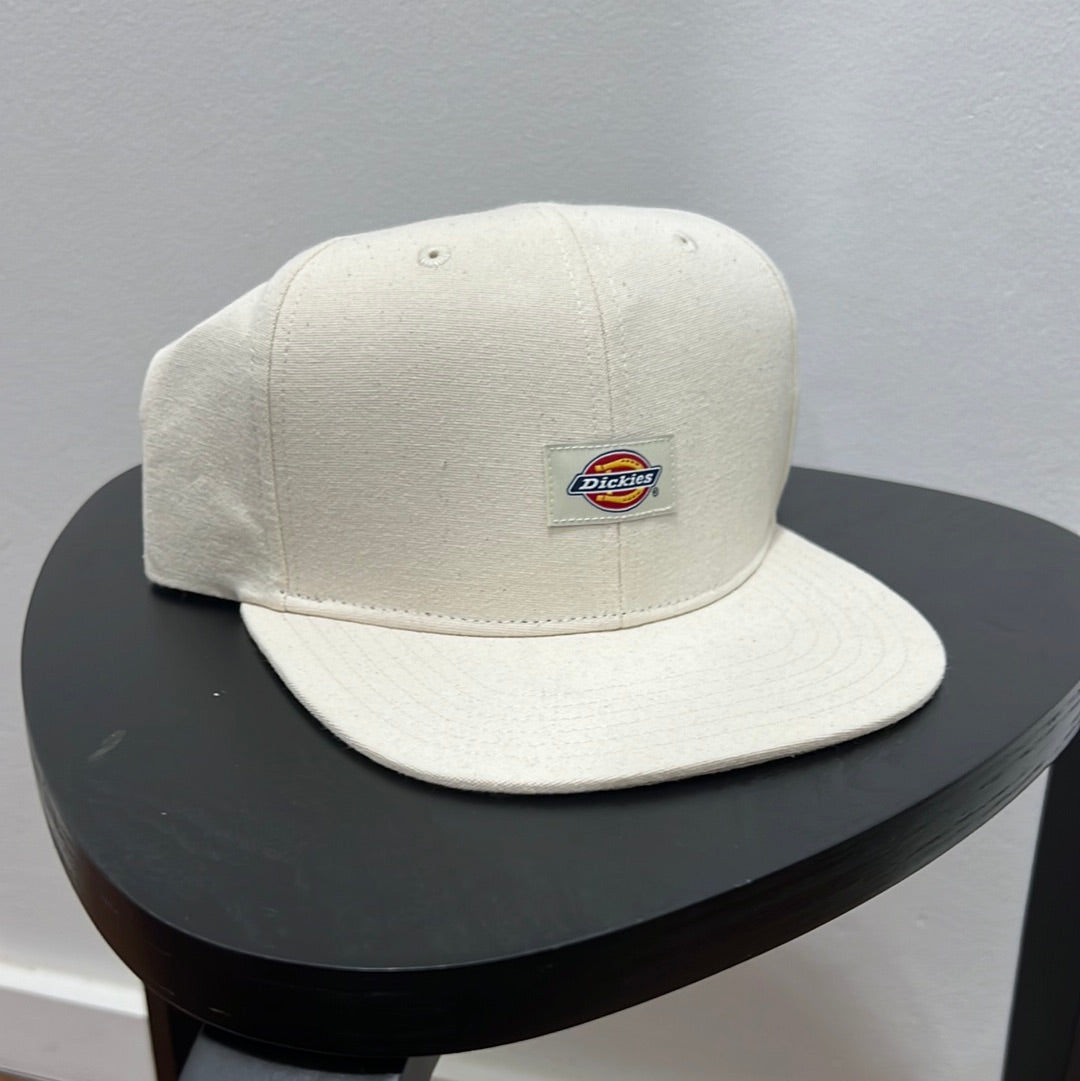 CLASSIC LABEL SNAPBACK 6 PANEL CAP - NATURAL