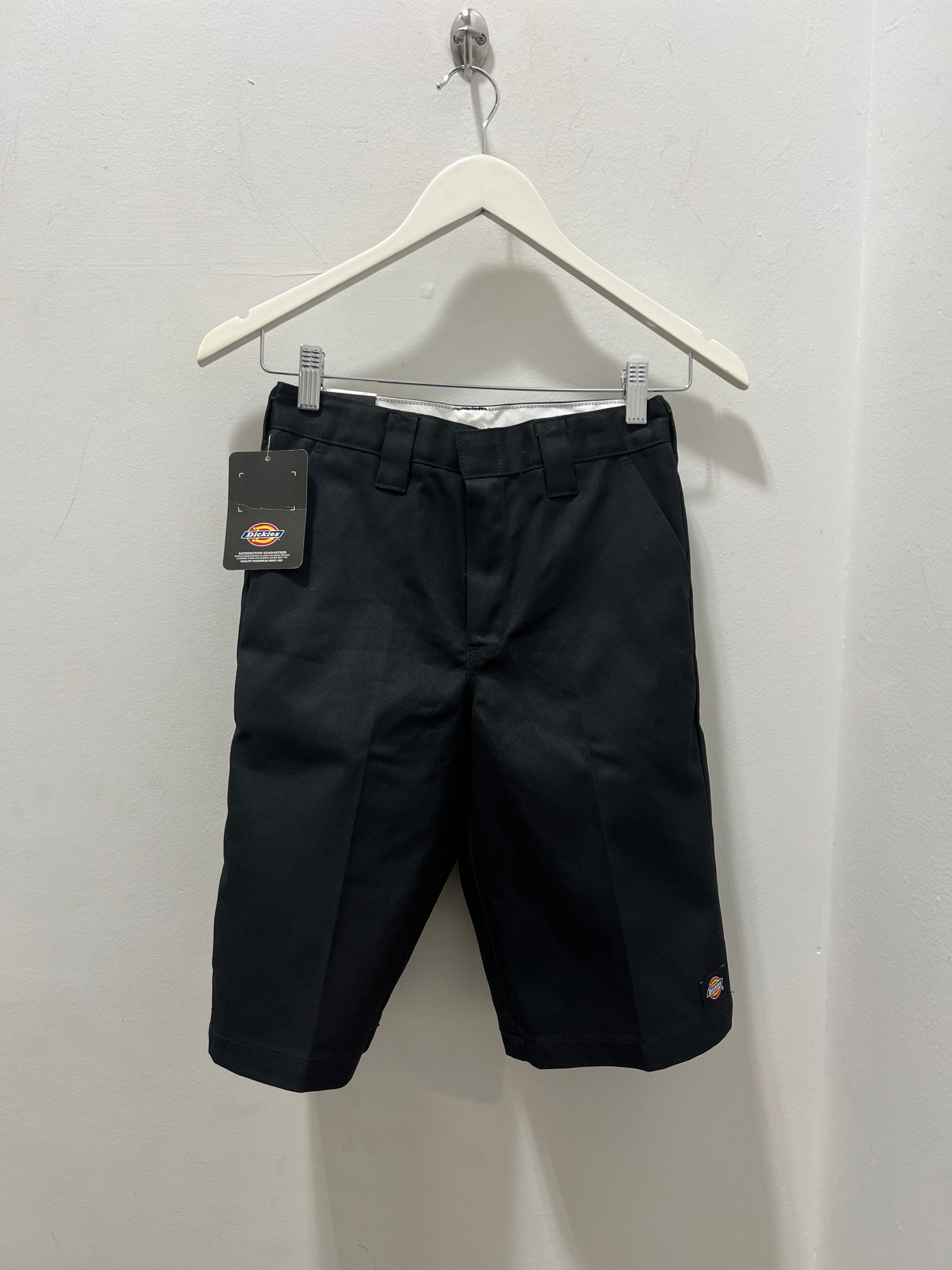 YOUTH 38224 MULTI POCKET SHORT - BLACK