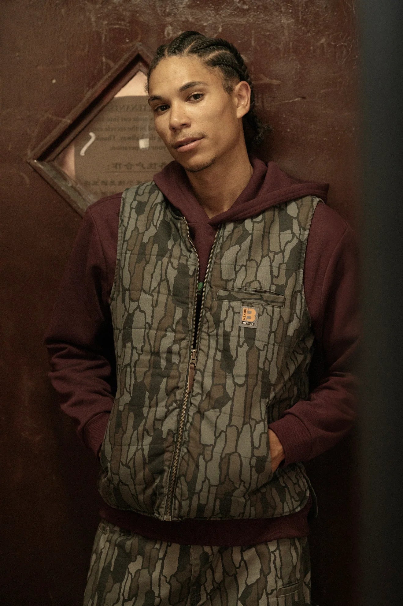 BUILDERS ABRAHAM REV VEST BARK CAMO