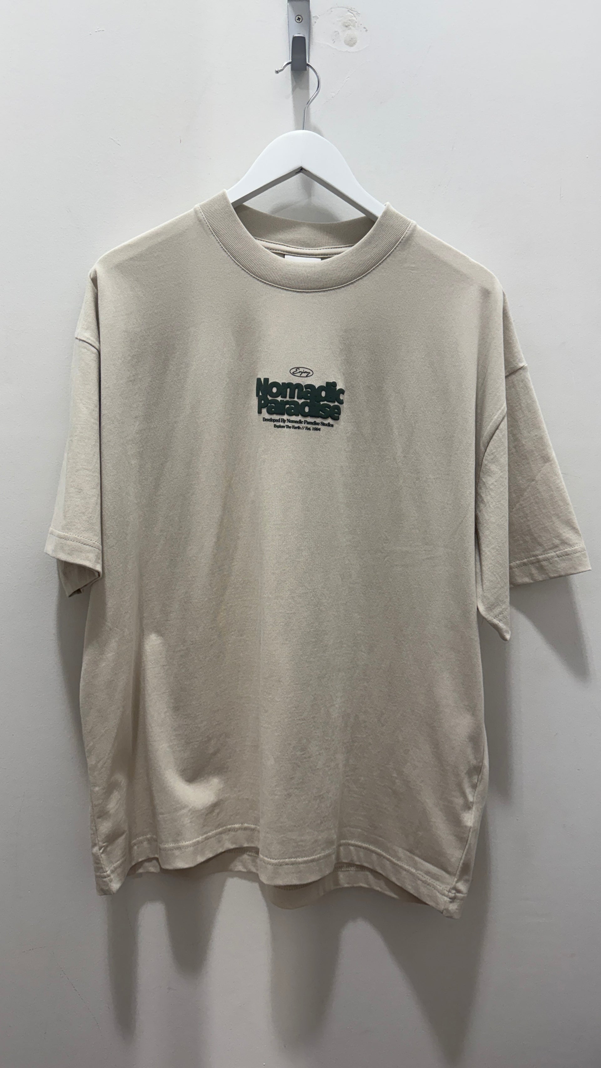 CURRENT STREET TEE MOONBEAM