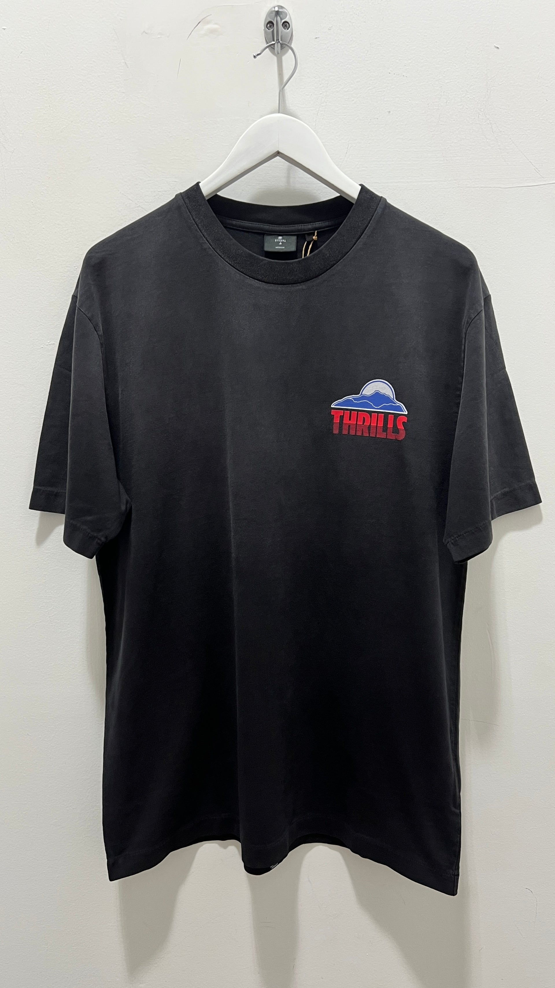 BEYOND THE HILLS OVERSIZE FIT TEE BLACK FADE