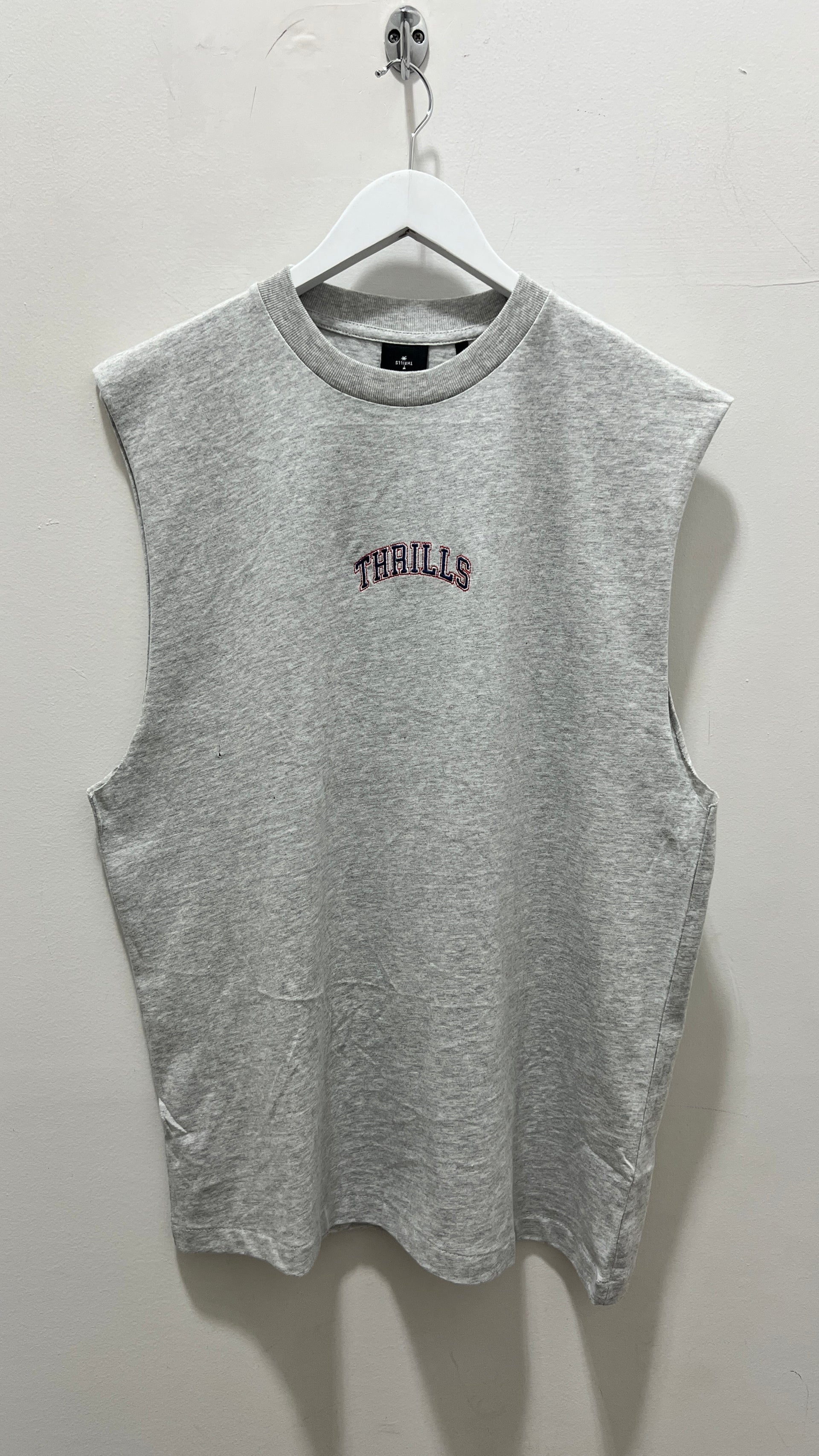 ROOSEVELT MERCH FIT MUSCLE TEE SNOW MARLE