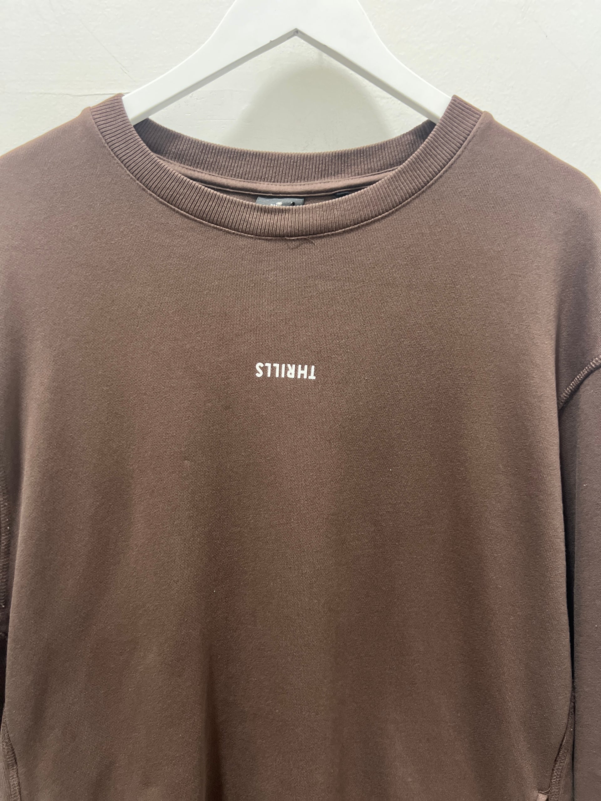 MINIMAL THRILLS CREW OVERSIZE - POSTAL BROWN