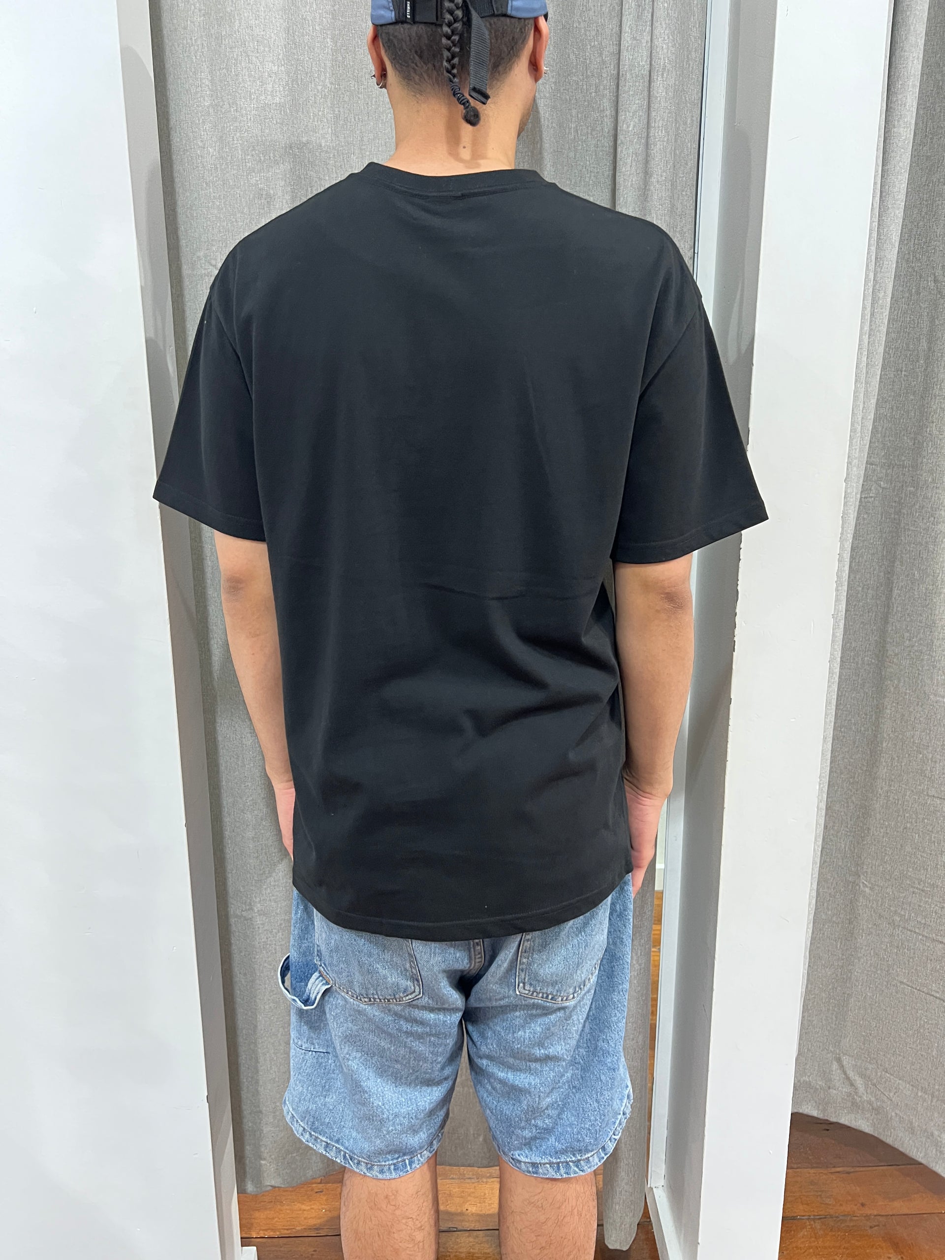 BEST FRIENDS SS TEE SOLID BLACK