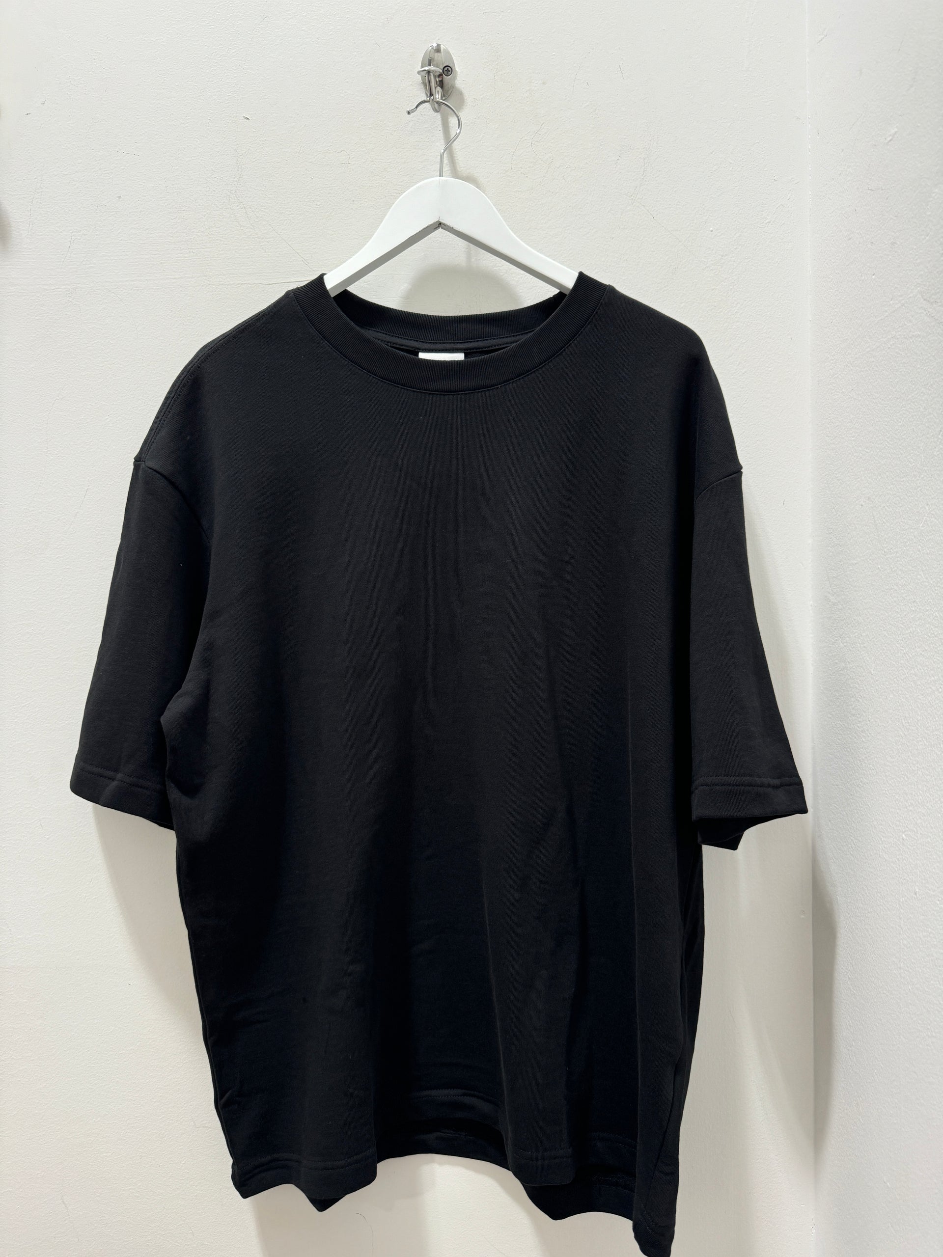 ESTEVAN OVERSIZED TEE BLACK