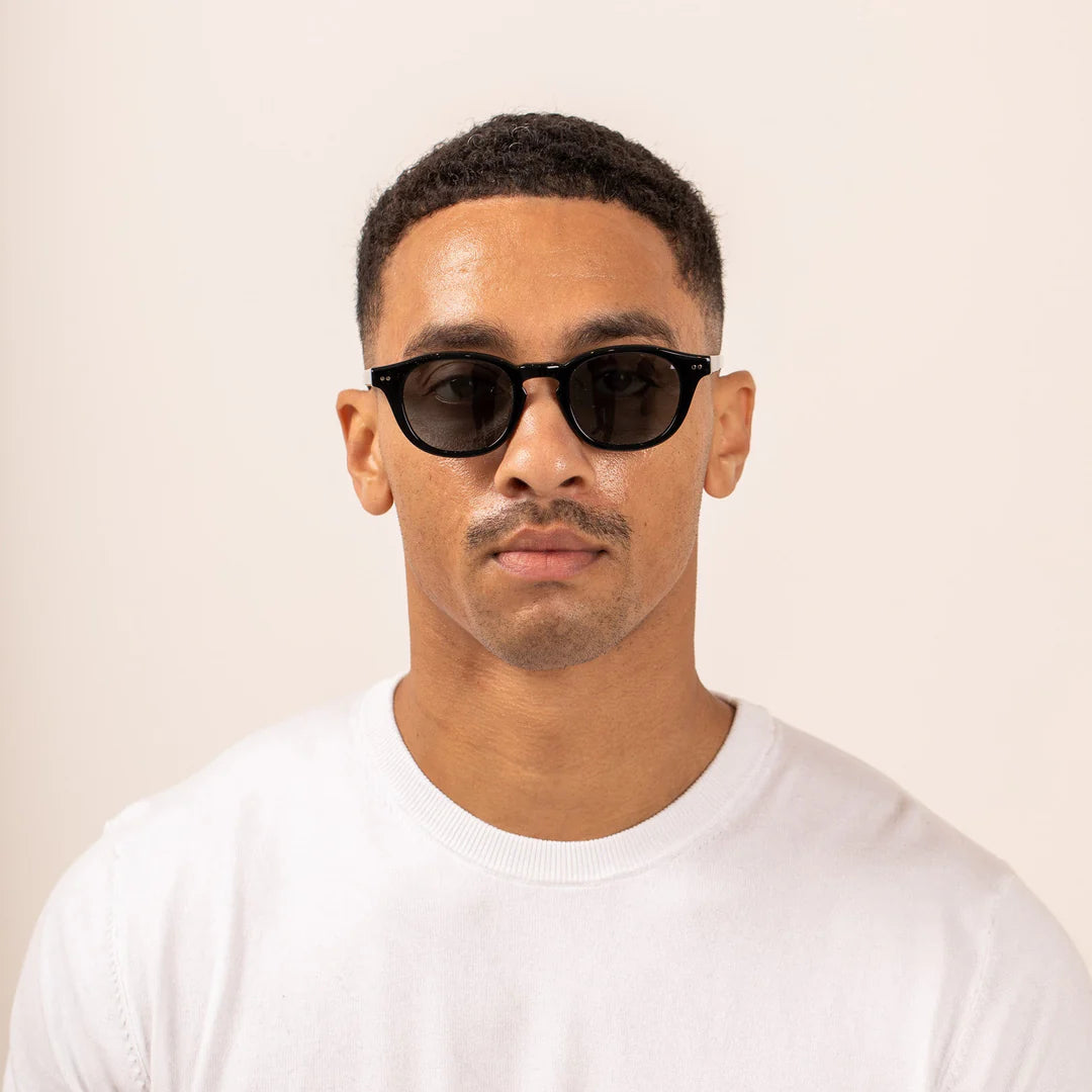 ELIO SUNGLASSES BLACK/IRON GREY POLARISED