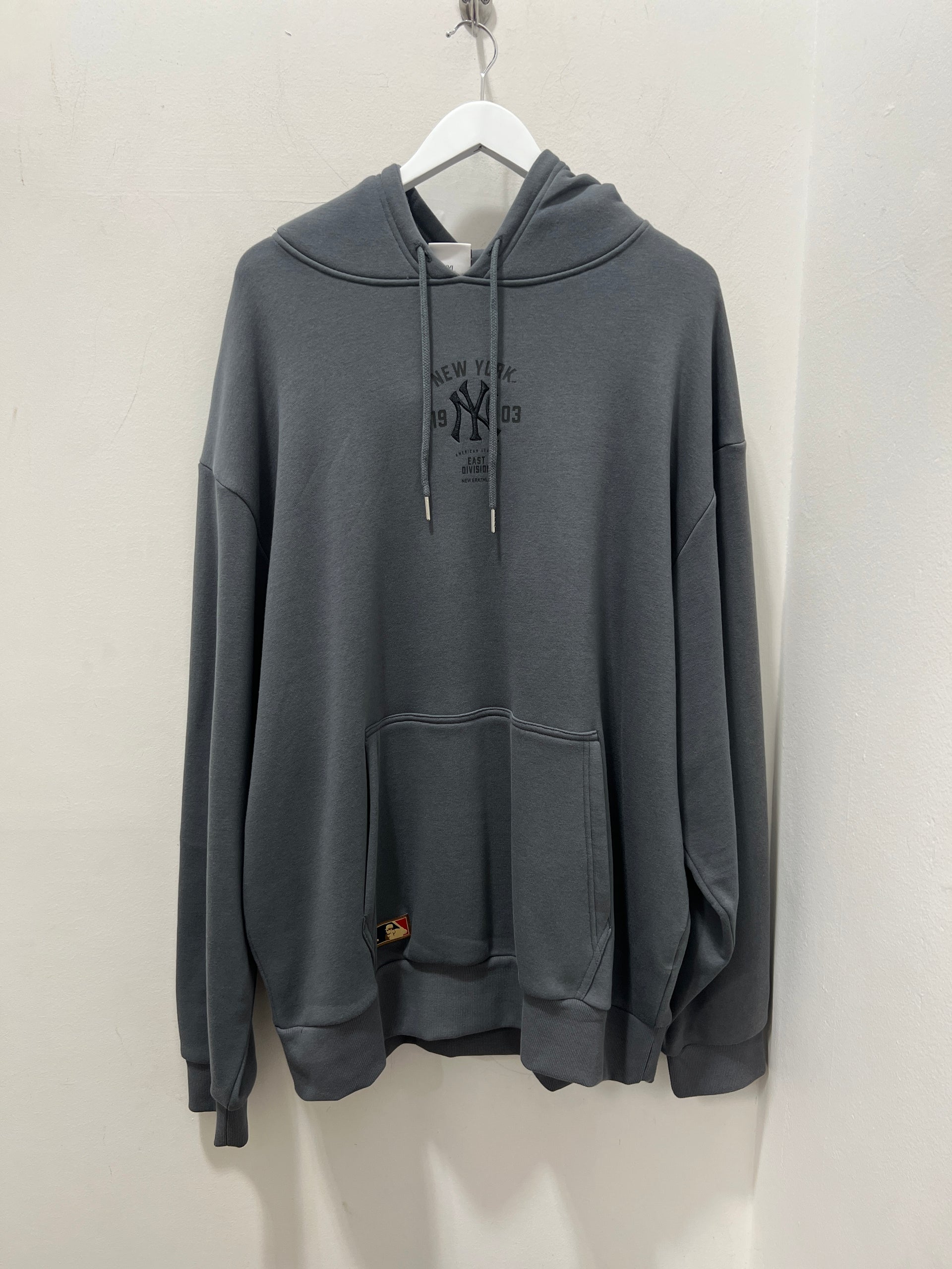 NY YANKEES OVERSIZE HOODIE - IRON GREY