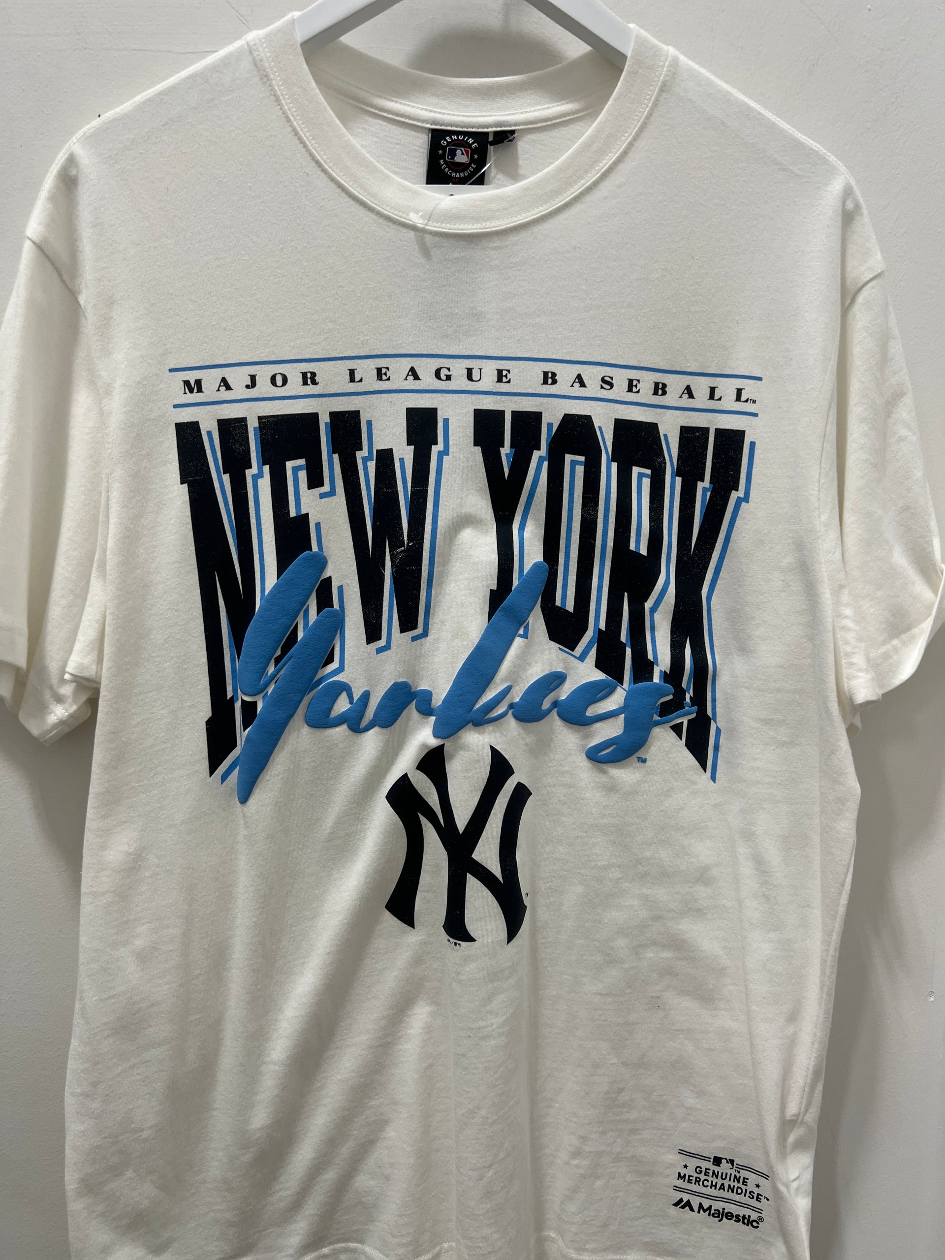 TEAM SCRIPT TEE YANKEES - VINTAGE WHITE