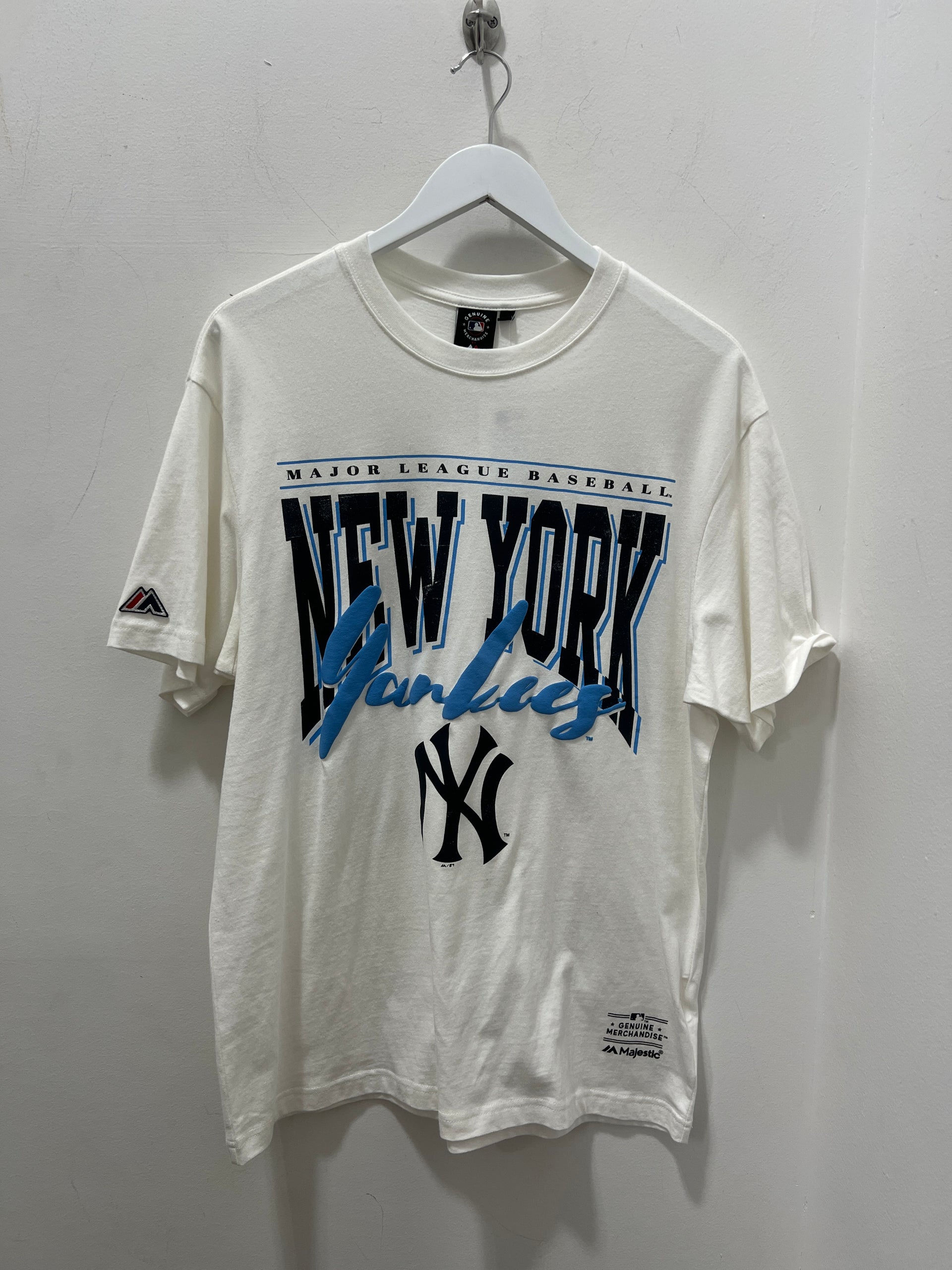 TEAM SCRIPT TEE YANKEES - VINTAGE WHITE