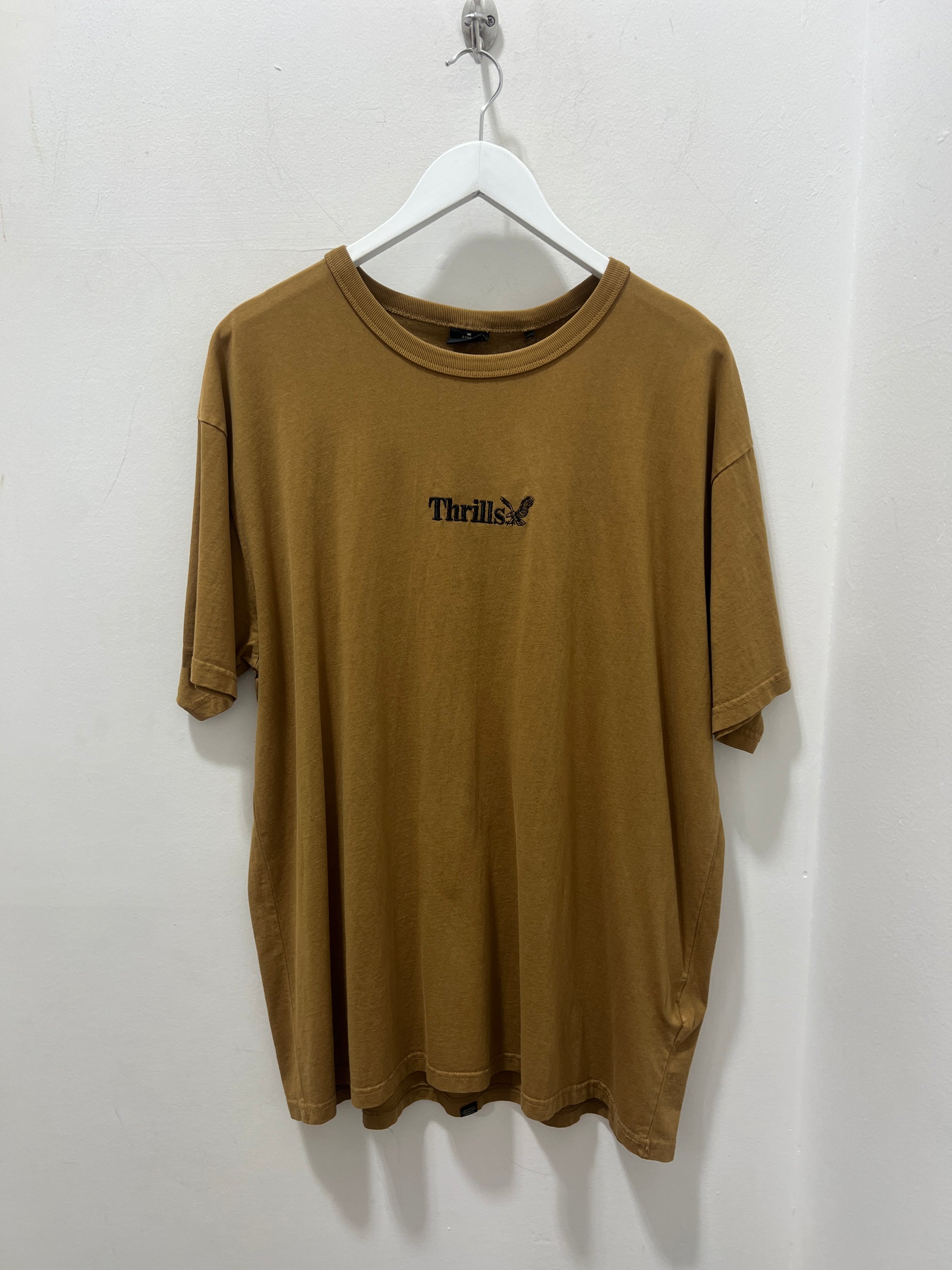 THRILLS WORKWEAR EMBRO BOX FIT TEE - TOBACCO