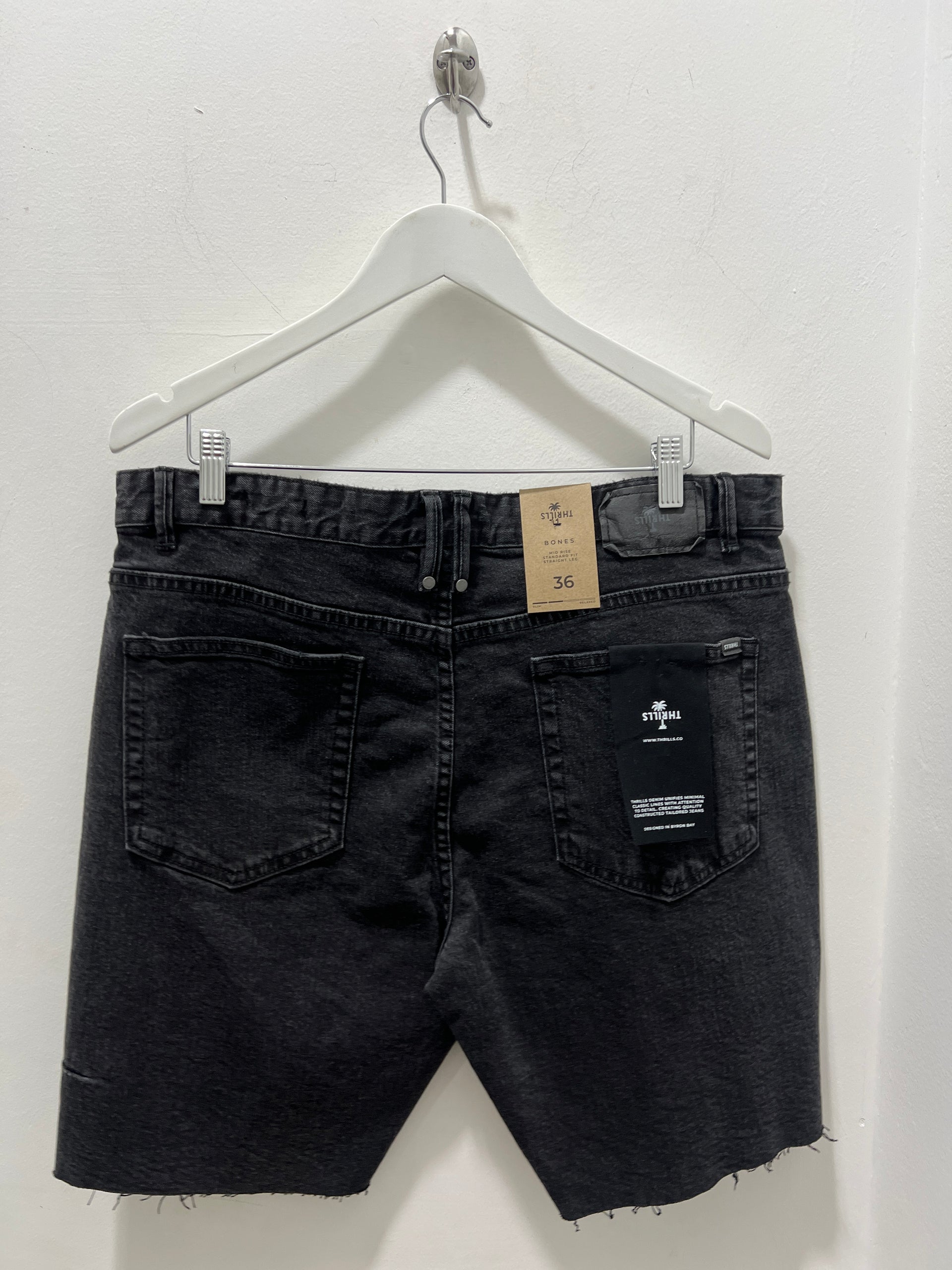 DESTROYED BONES DENIM SHORT - AGED BLACK