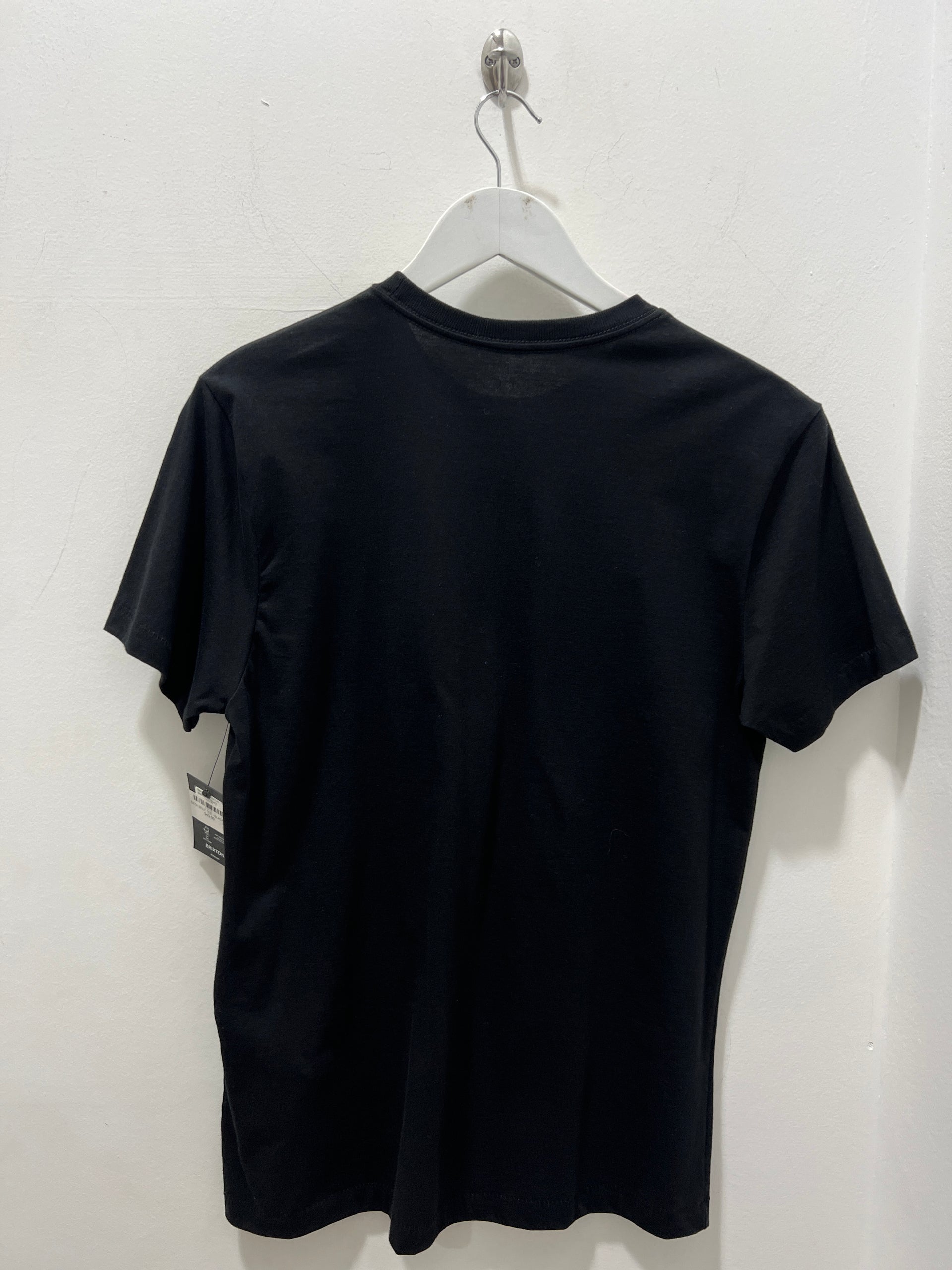 BETA SPLIT TEE - BLACK