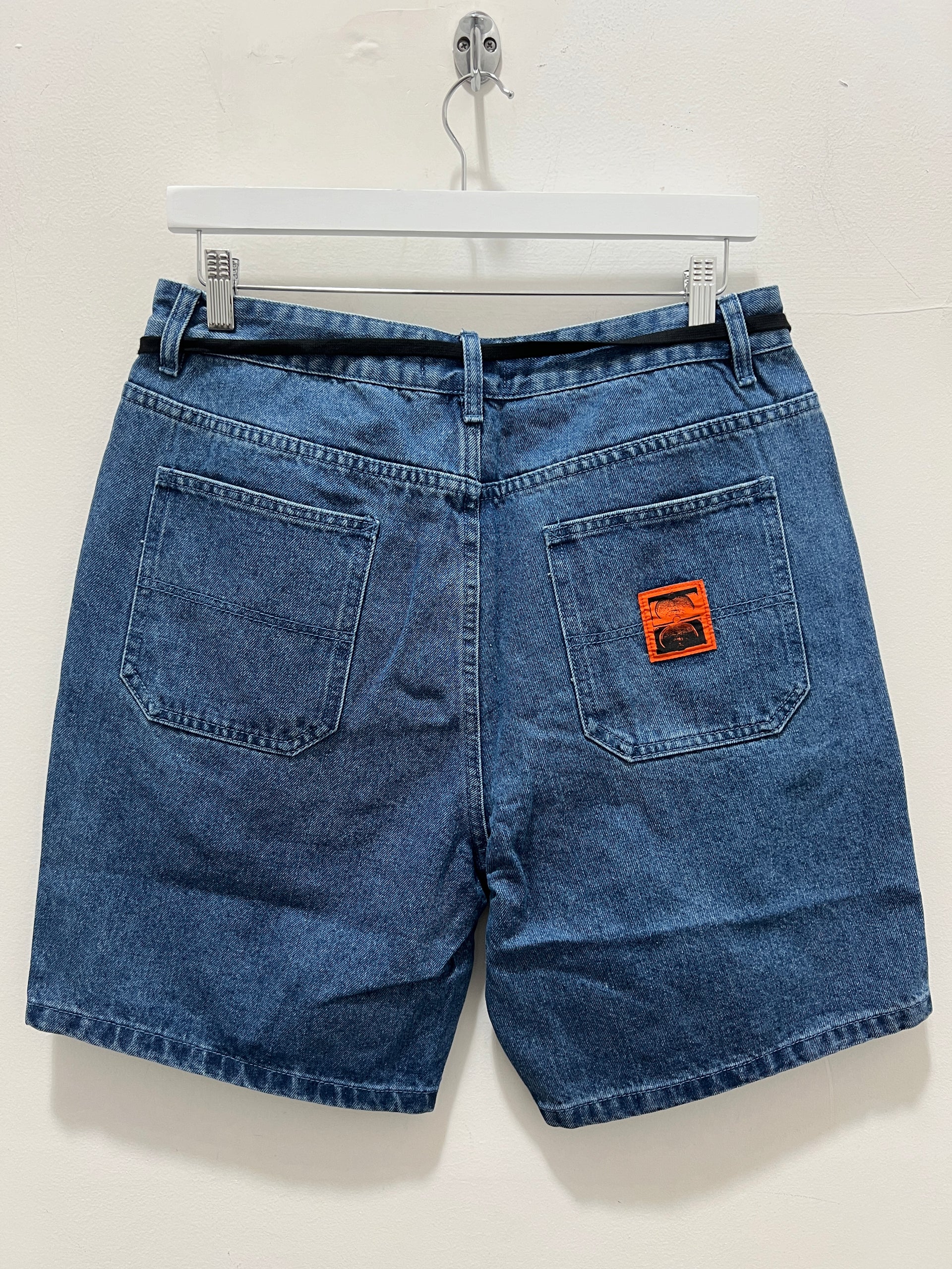 DISTEND VT WALKSHORT WORN DENIM