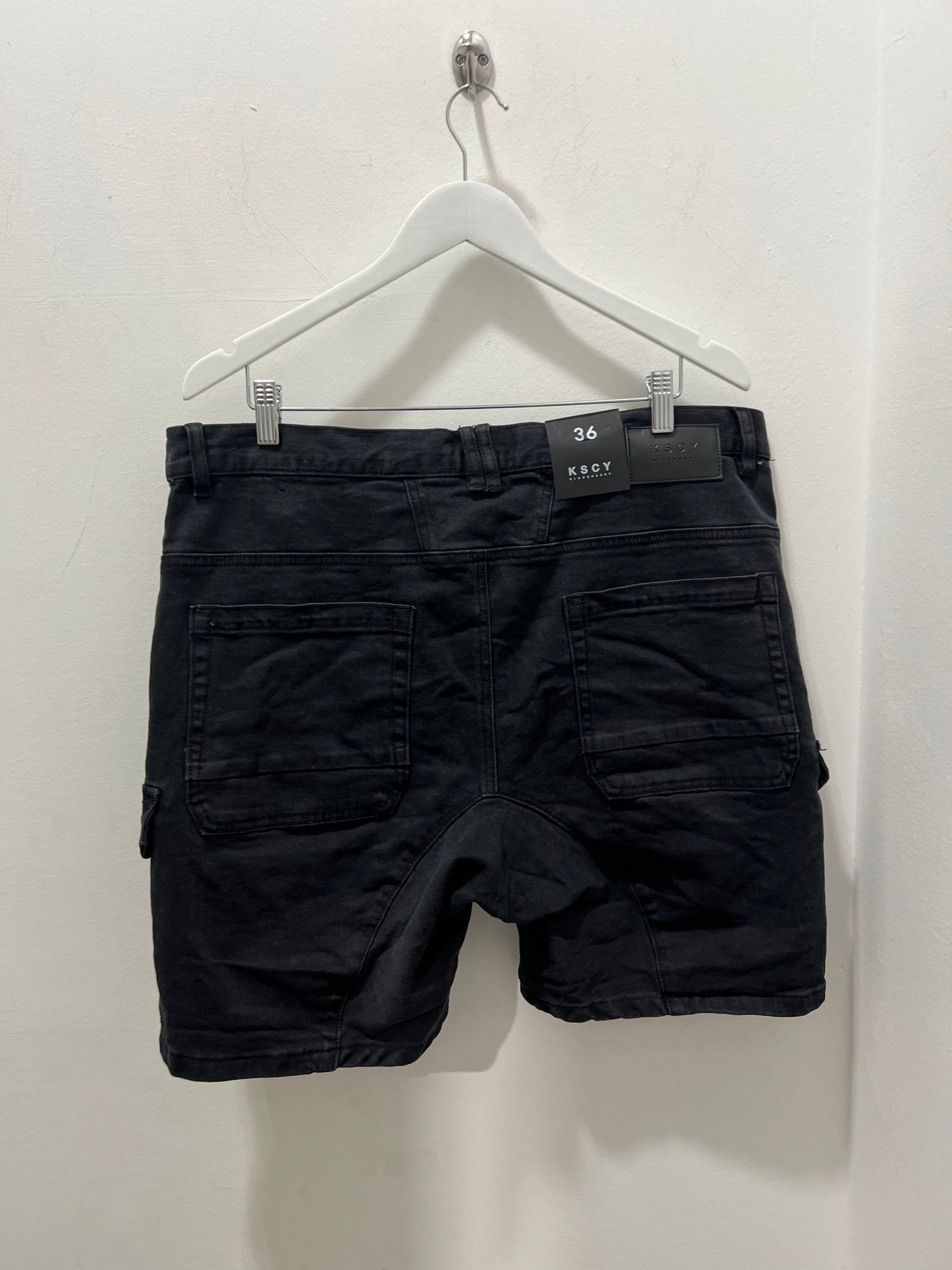 SALEM CARGO SHORT - BLACK