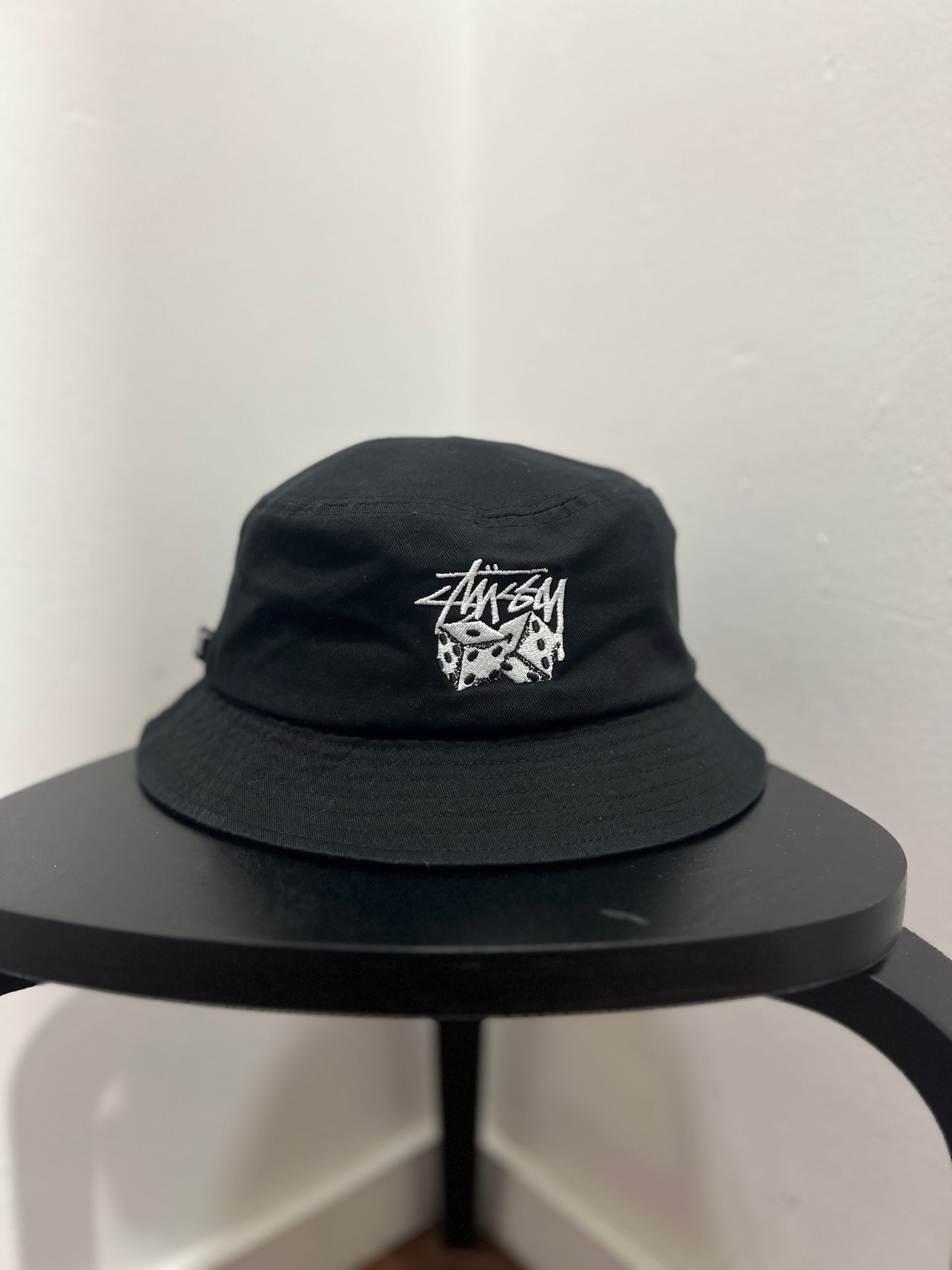 TWO DICE WASHED BUCKET HAT - BLACK