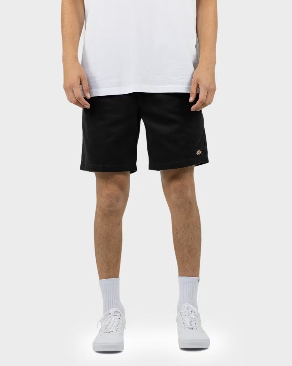 WR179 "7.5 REGULAR FIT SHORT BLACK