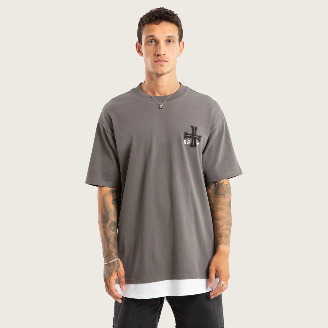 FABLE BOX FIT LATER TEE CHARCOAL