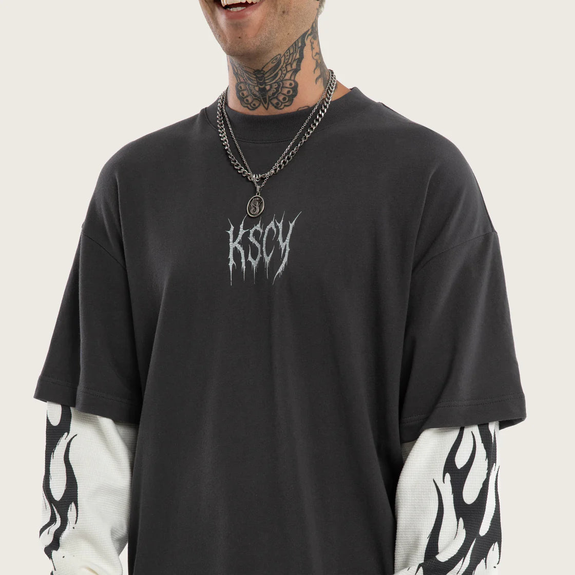 FEROCITY LS TEE ASPHALT/WHITE