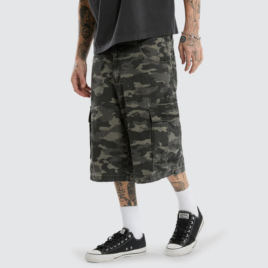 K7 SUPER BAGGY CARGO SHORTS CAMO