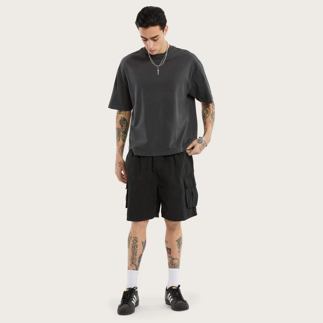 MOSH BAGGY CARGO SHORT JET BLACK