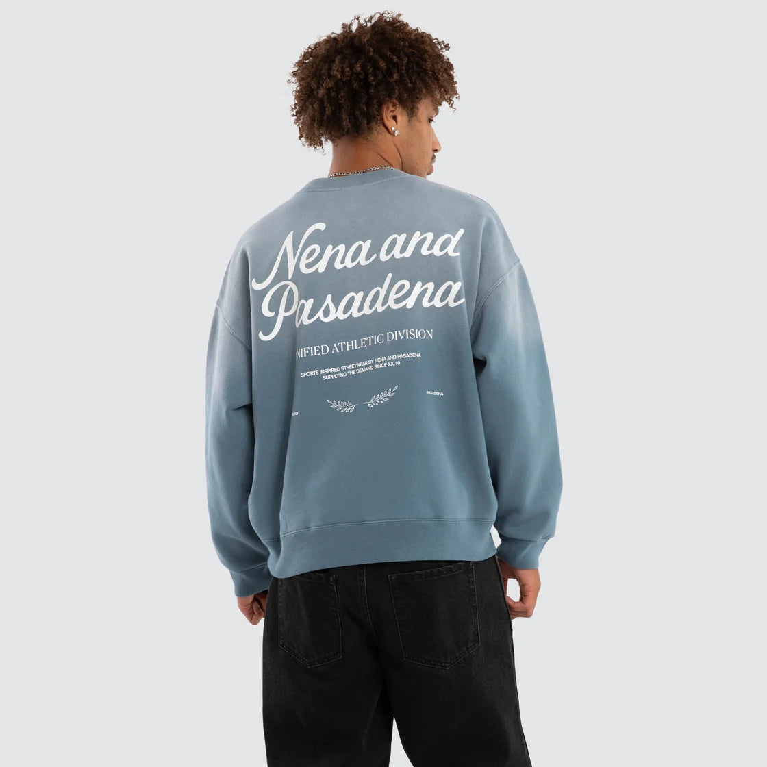 NIVALIS BOX FIT SWEATER SUNBLEACHED AGEAN BLUE