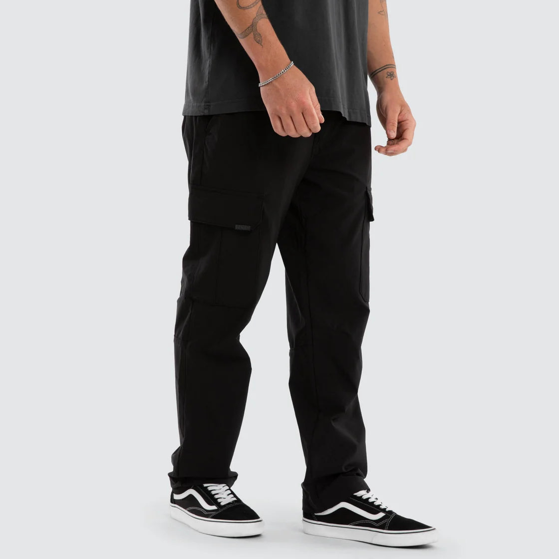 DELTA NYLON CARGO PANT BLACK
