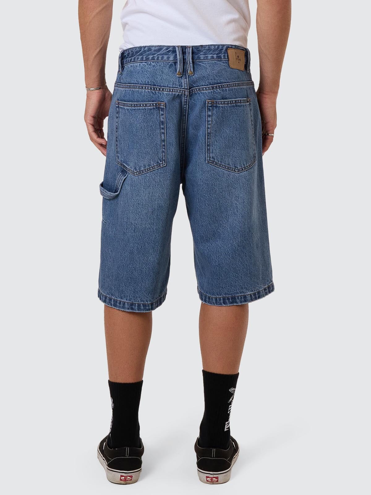 BIG SLACKER DENIM SHORT STONED BLUES