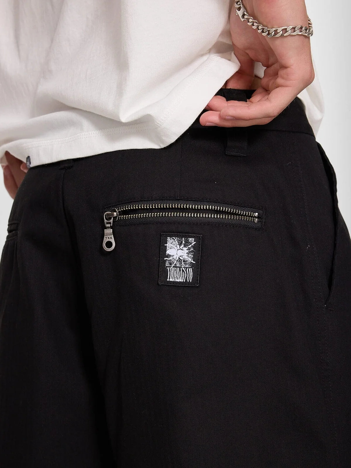 CHAOTIC INTERVENTIONS BIG SLACKER BAGGY CROPPED SHORT BLACK