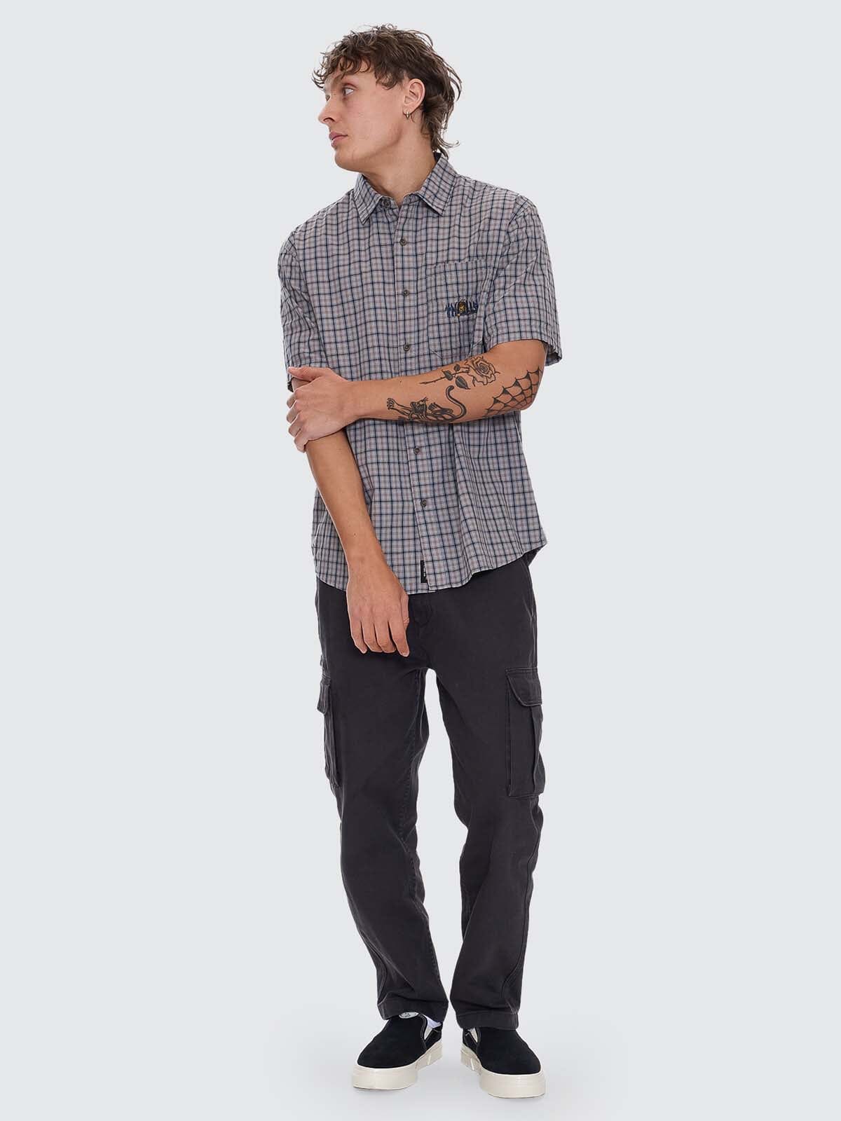 EYES IN THE GRASS SS SHIRT LIGHT GREY