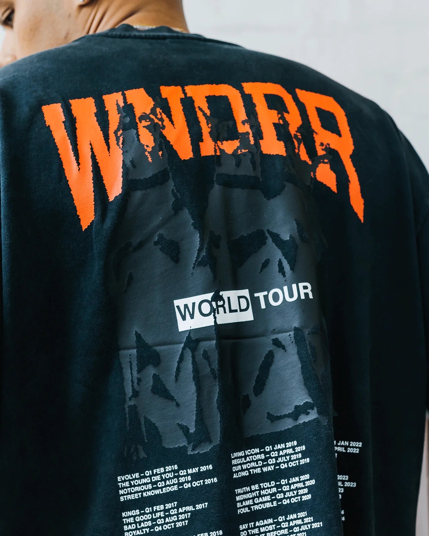 WORLD TOUR HEAVY WEIGHT TEE WASHED BLACK