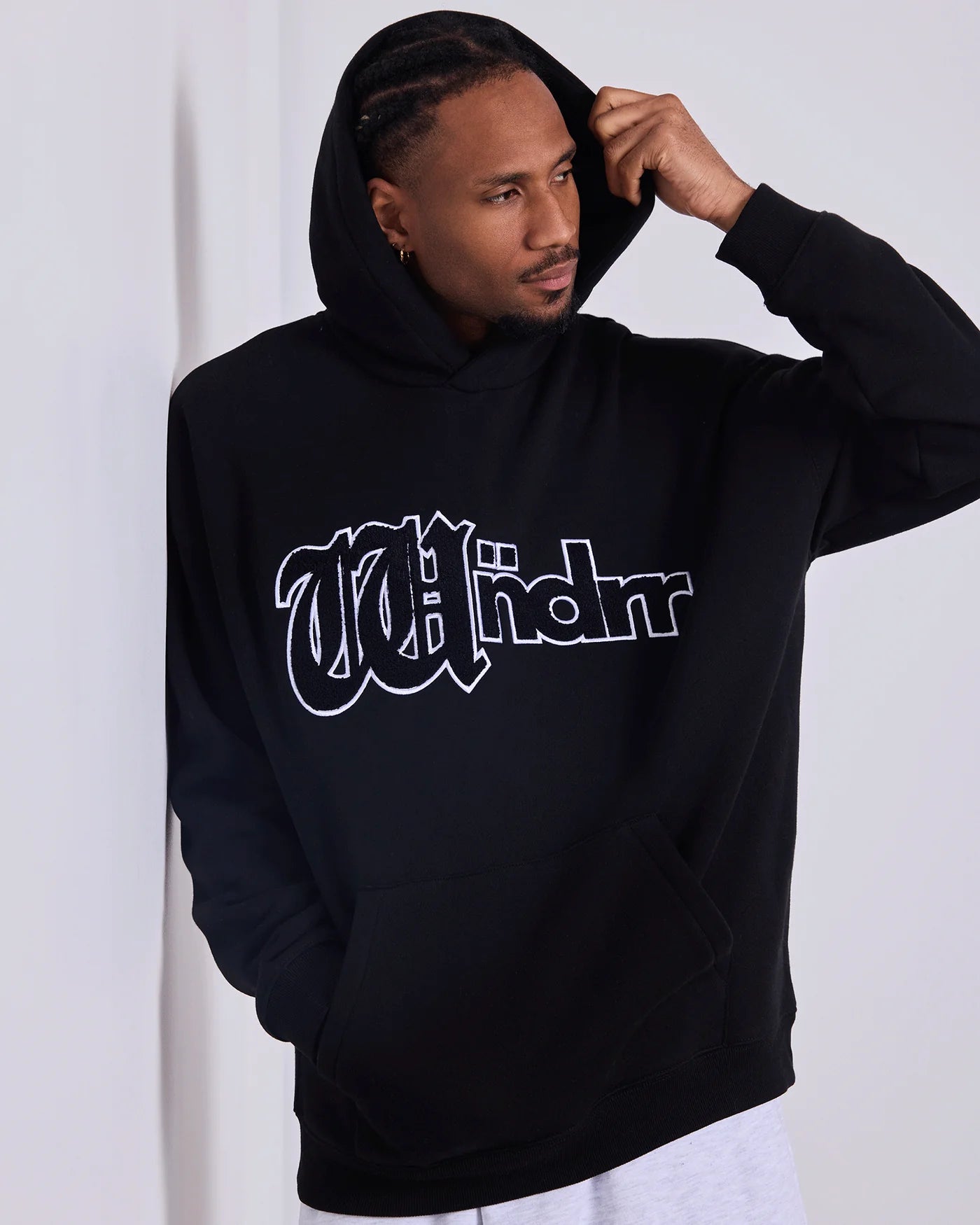 UNITED HOOD SWEAT BLACK