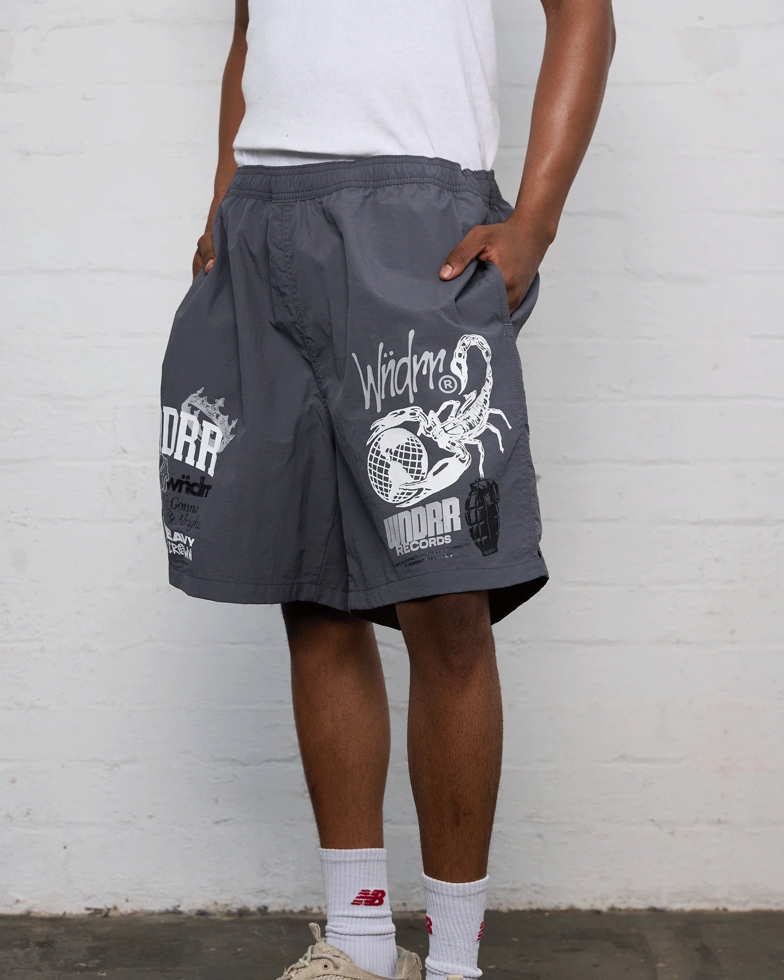 SYNDICATE SWIM SHORT FADED BLACK