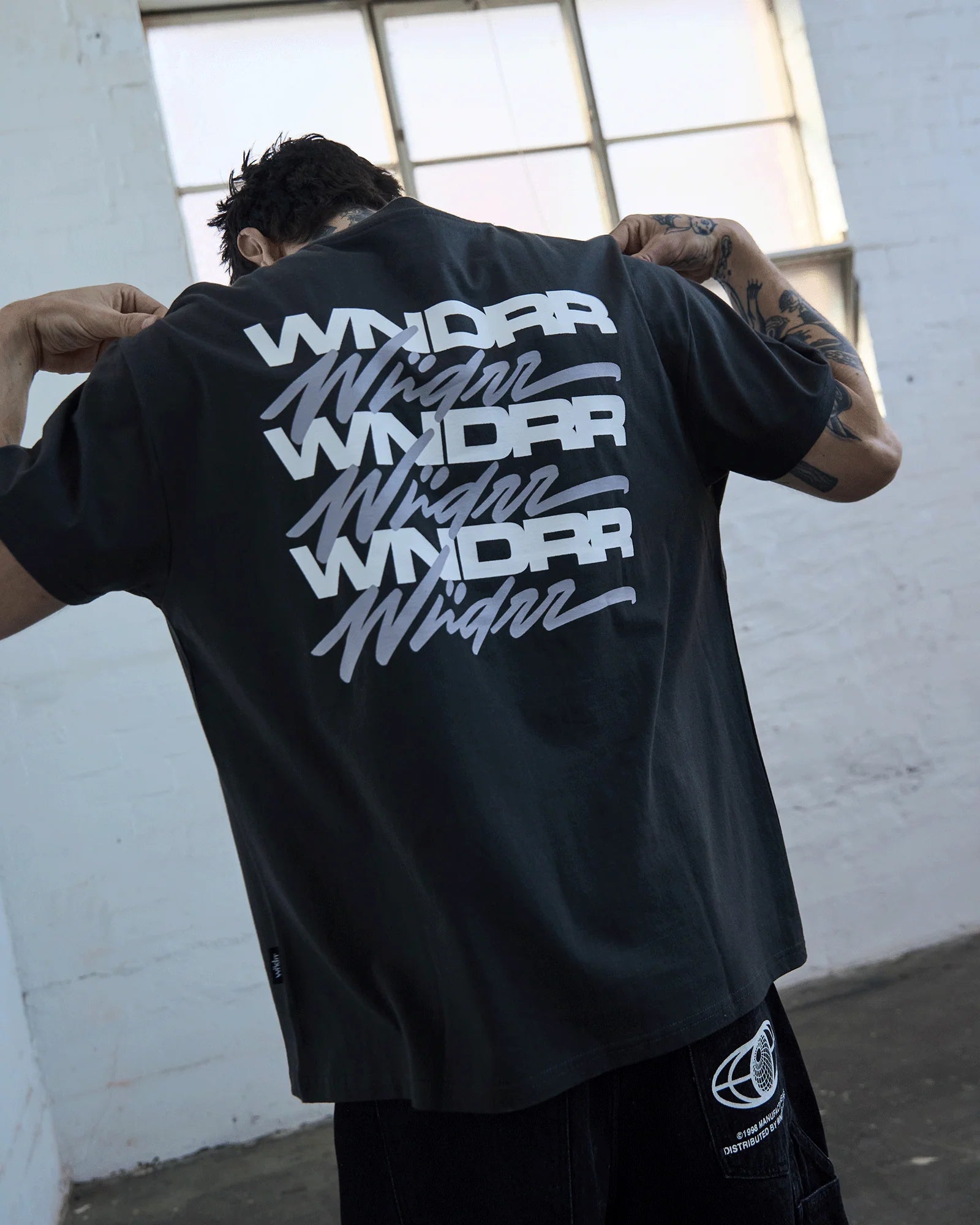 HEX BOX FIT TEE FADED BLACK