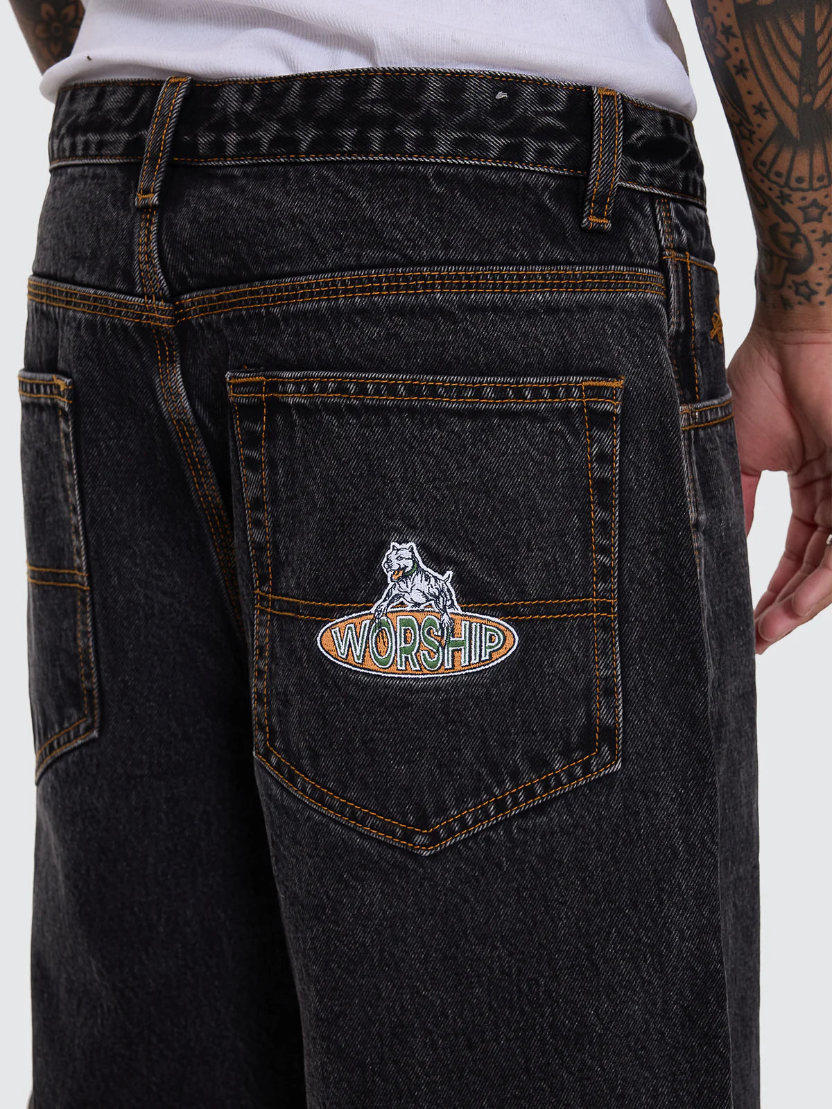 BIG DAWG SHORT BLACK RINSE