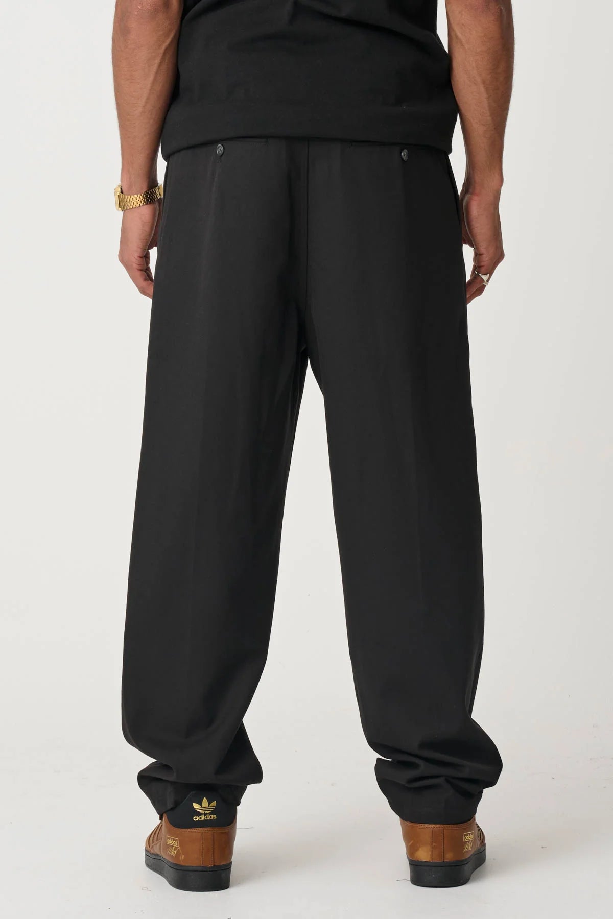 AMPLIFY PLEATED TROUSER BLACK