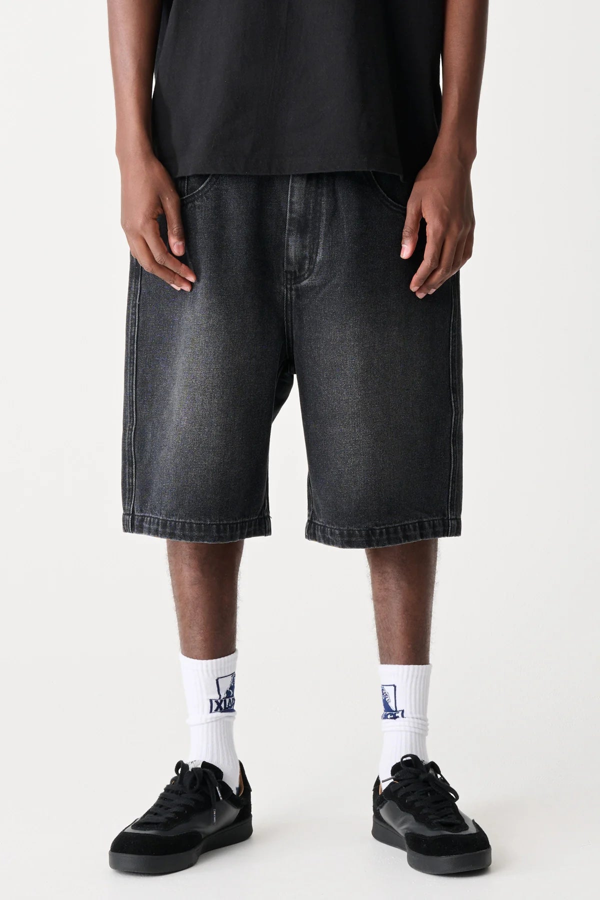 91 BULL DENIM SHORT WORNED BLACK