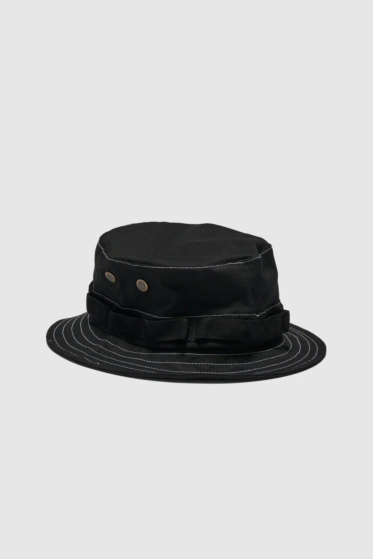 ITALIC BOONIE BLACK WHITE