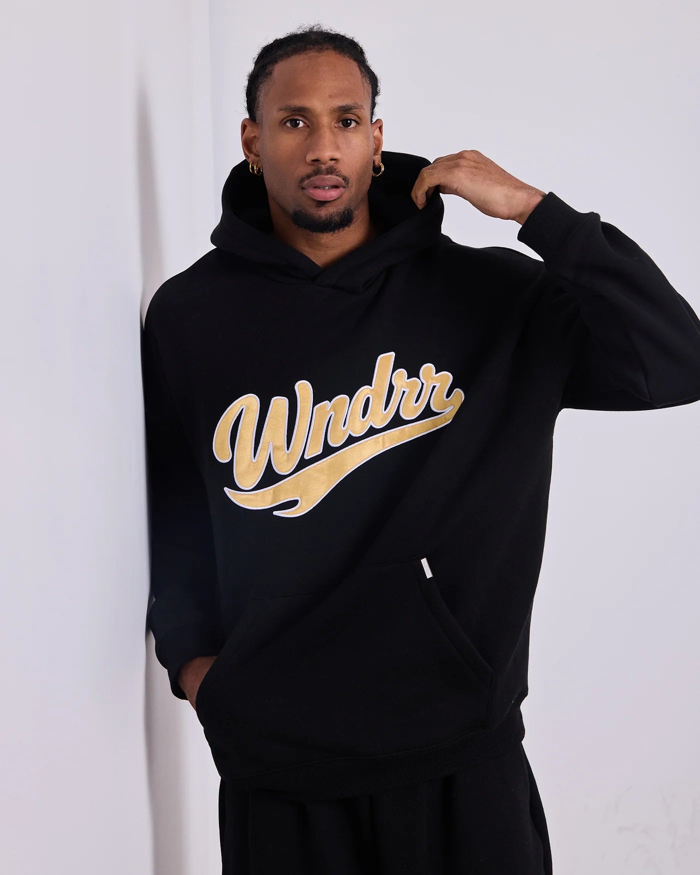 BRUSHBACK HOOD SWEAT BLACK
